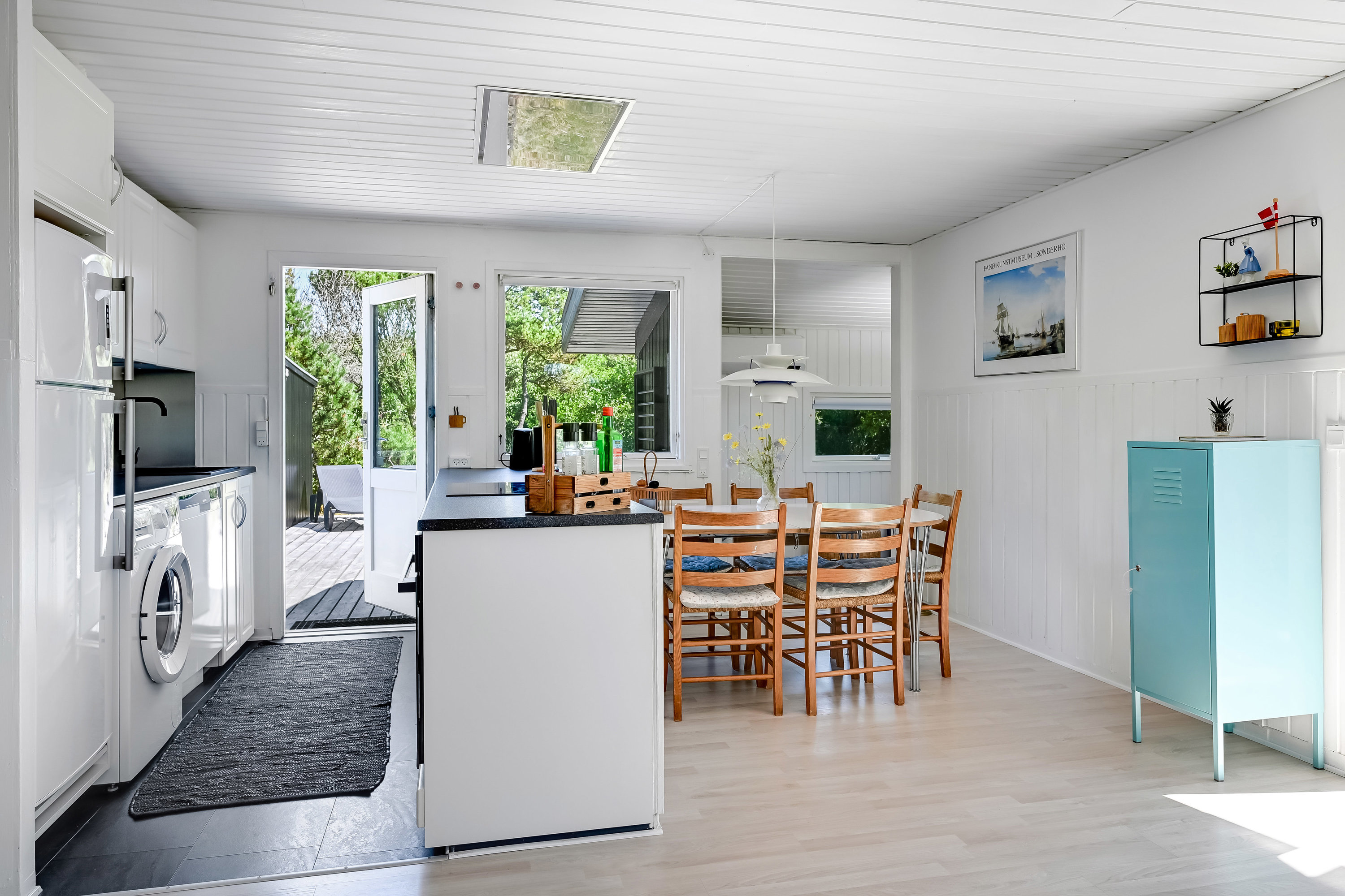 Fremhævet køkken billede i fuldskærmstilstand. Billede af Gøgevej 26, Rindby Strand, 6720 Fanø