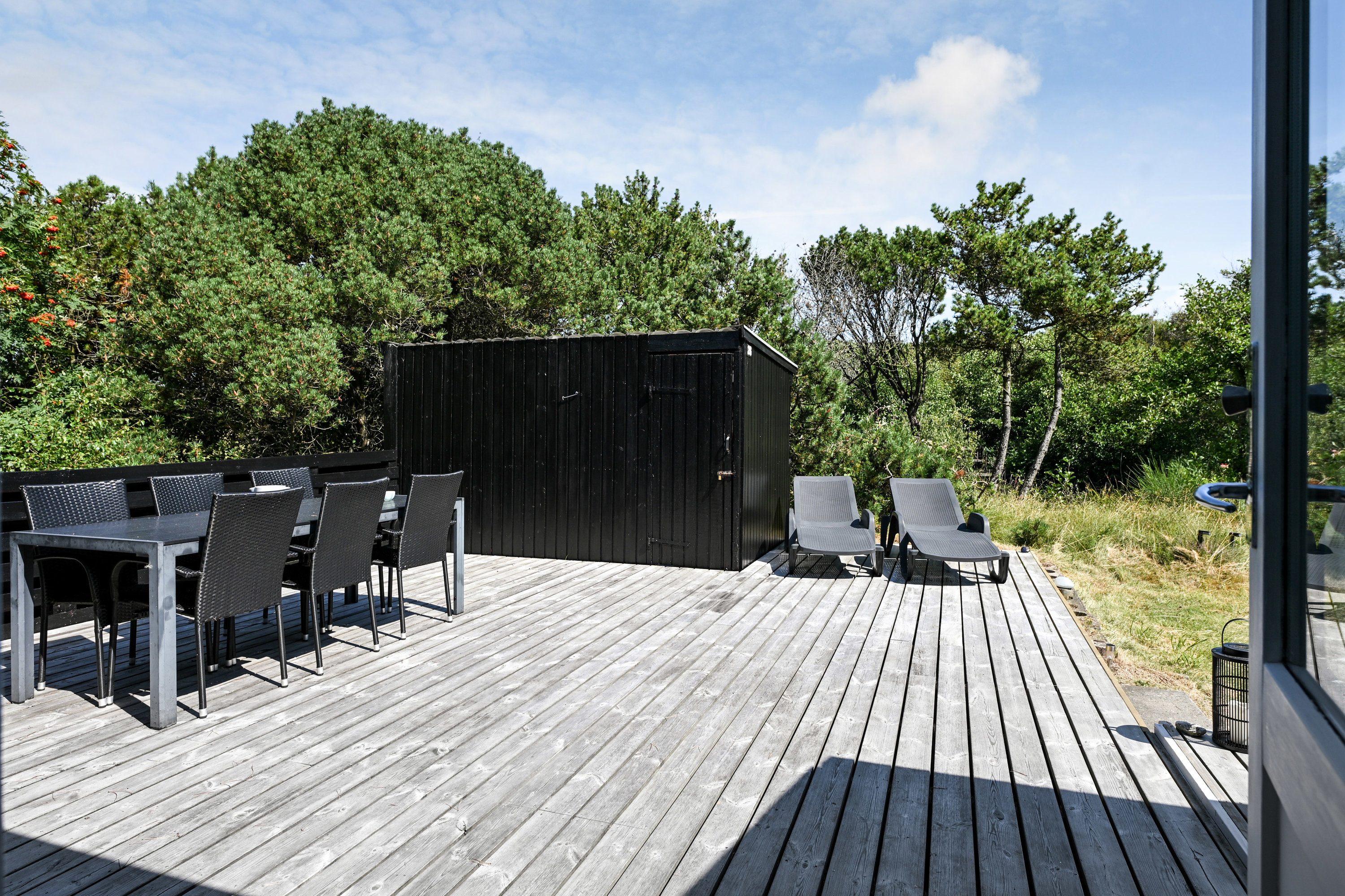 Fremhævet terrasse billede i fuldskærmstilstand. Billede af Gøgevej 26, Rindby Strand, 6720 Fanø