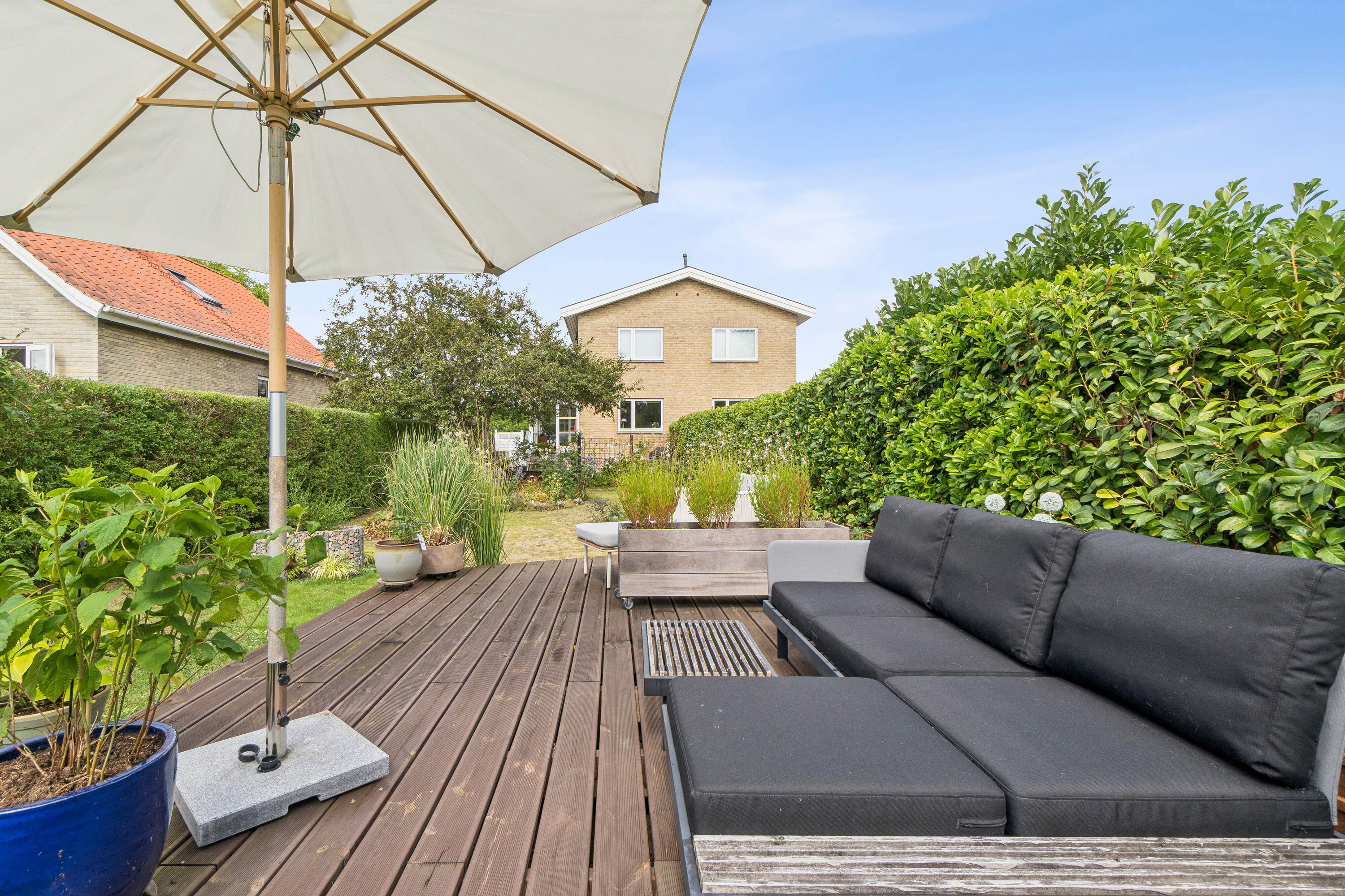 Fremhævet terrasse billede i fuldskærmstilstand. Billede af Gadestævnet 19, st., 2650 Hvidovre