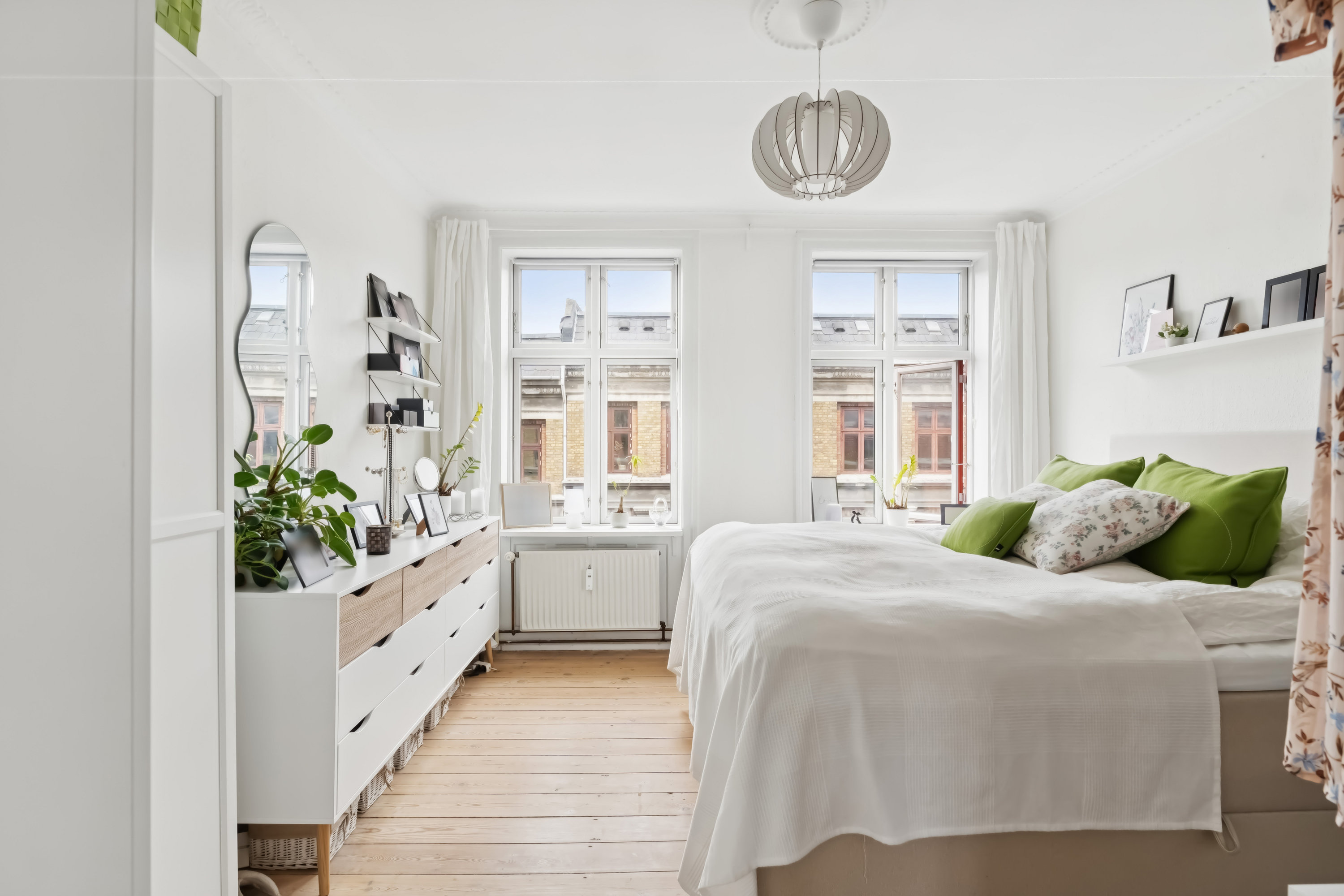 Fremhævet værelse billede i fuldskærmstilstand. Billede af Ålborggade 27, 5. th., 2100 København Ø