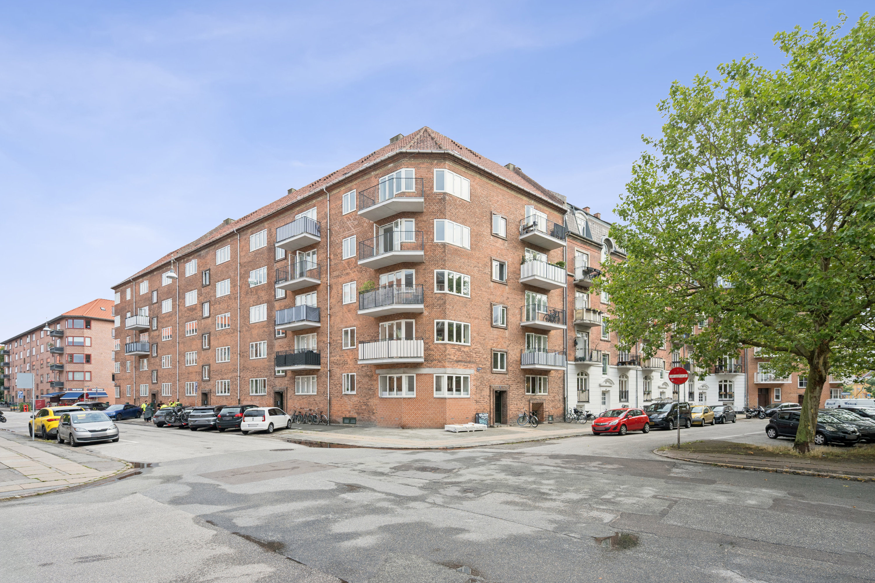 Fremhævet andet billede i fuldskærmstilstand. Billede af Sylviavej 26, st. tv., 2500 Valby