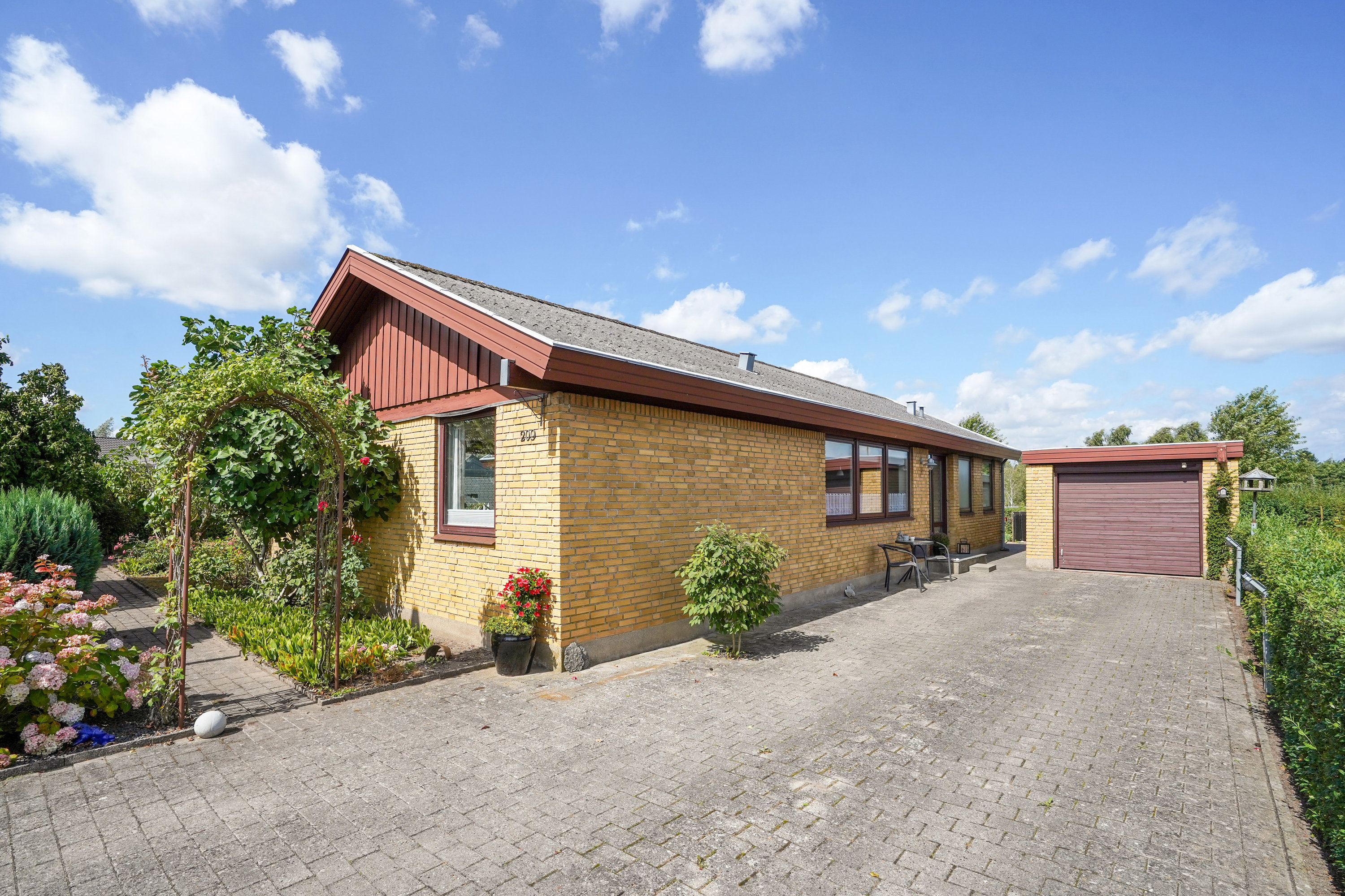Fremhævet ejendommen billede i fuldskærmstilstand. Billede af Mølkæret 209, 5330 Munkebo