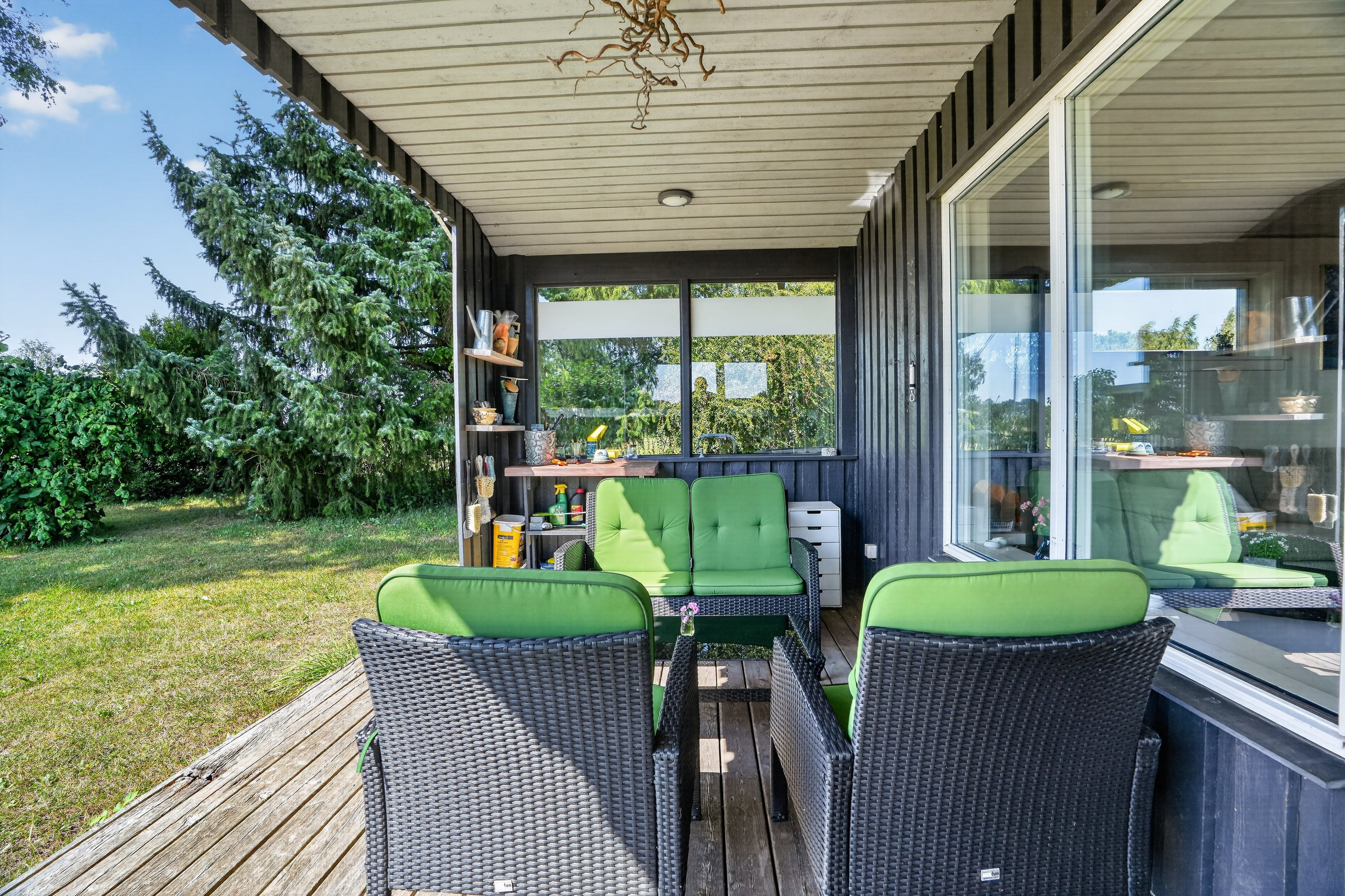 Fremhævet terrasse billede i fuldskærmstilstand. Billede af To-Bjerg 189, Uglerup, 4300 Holbæk