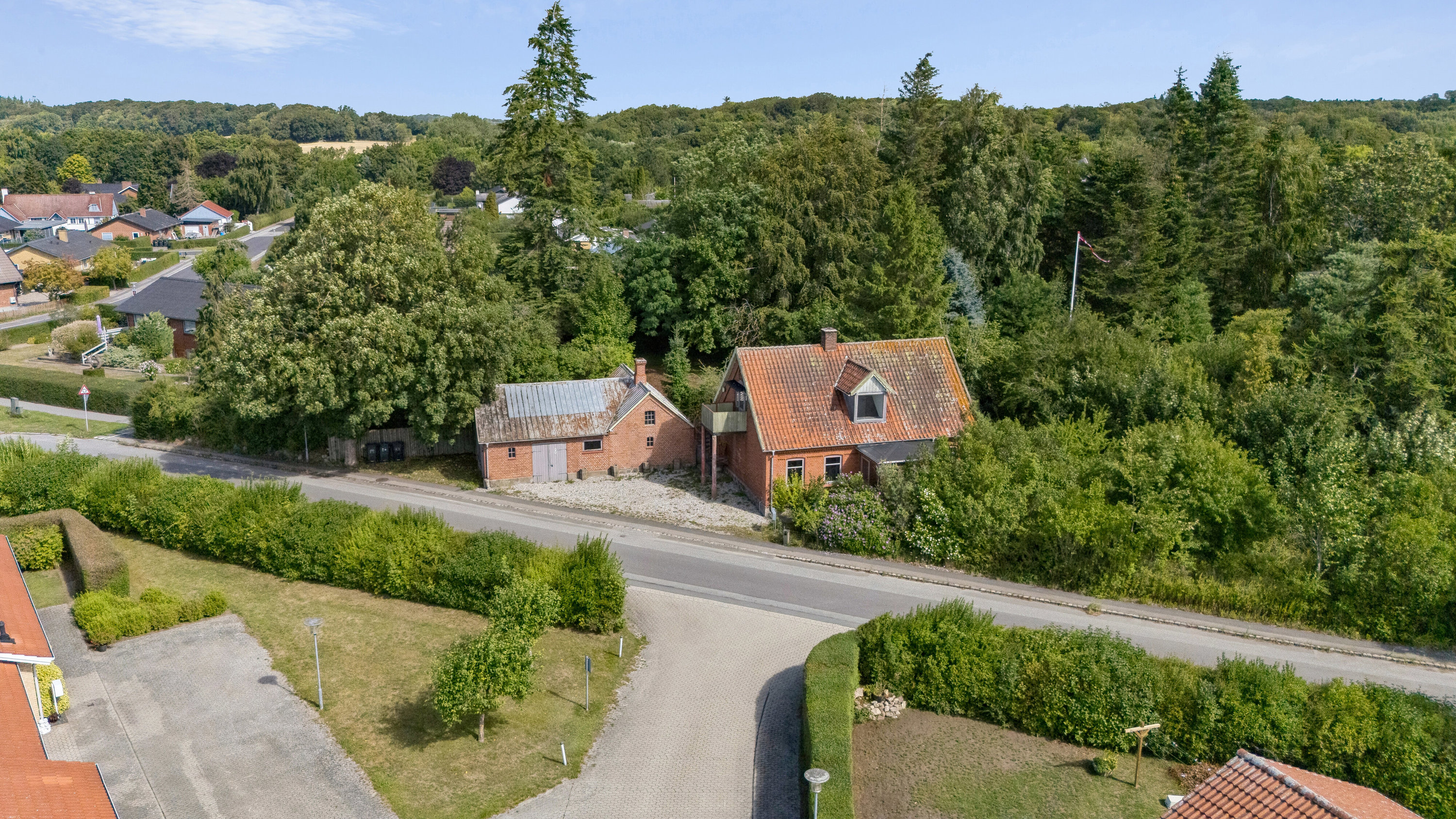 Fremhævet luftfoto billede i fuldskærmstilstand. Billede af Pederstrupvej 8, Pederstrup, 4700 Næstved