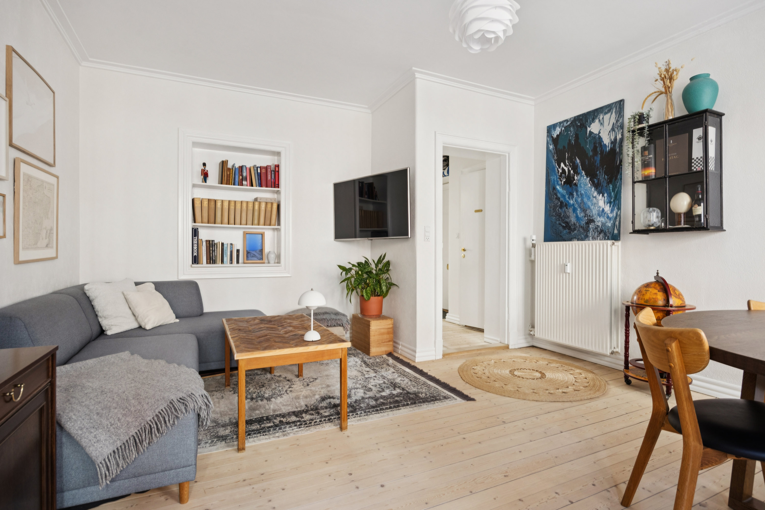 Fremhævet stue billede i fuldskærmstilstand. Billede af Vesterbro 96, 1. th., 9000 Aalborg