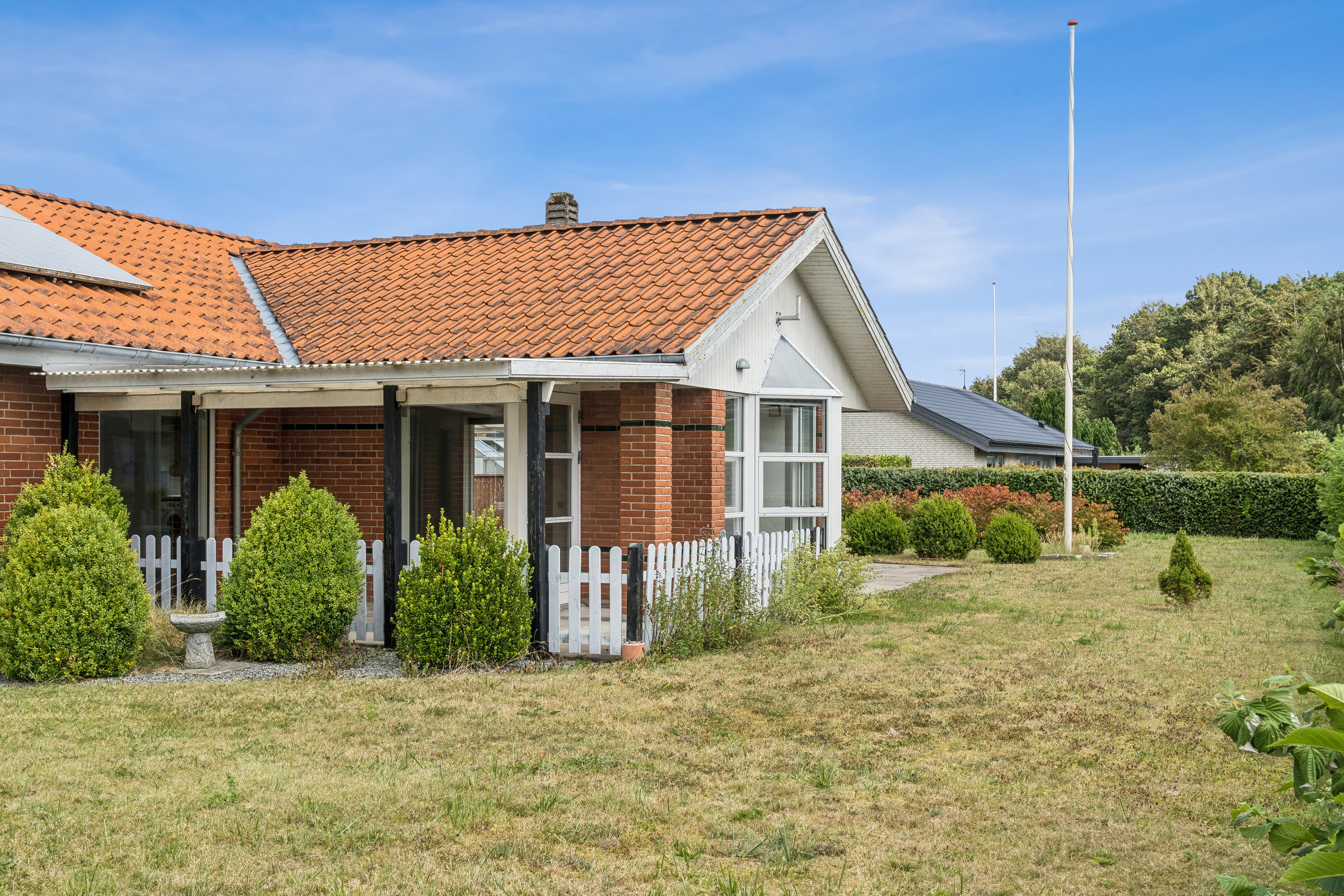 Fremhævet set fra haven billede i fuldskærmstilstand. Billede af Søndermosevej 35, 6330 Padborg