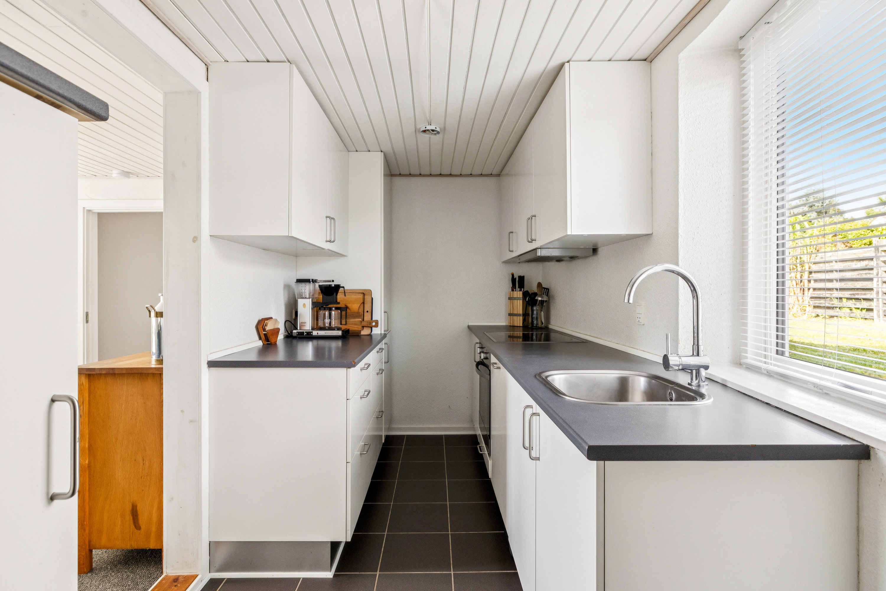Fremhævet køkken billede i fuldskærmstilstand. Billede af Mariagervej 113, Skjellerup, 9500 Hobro