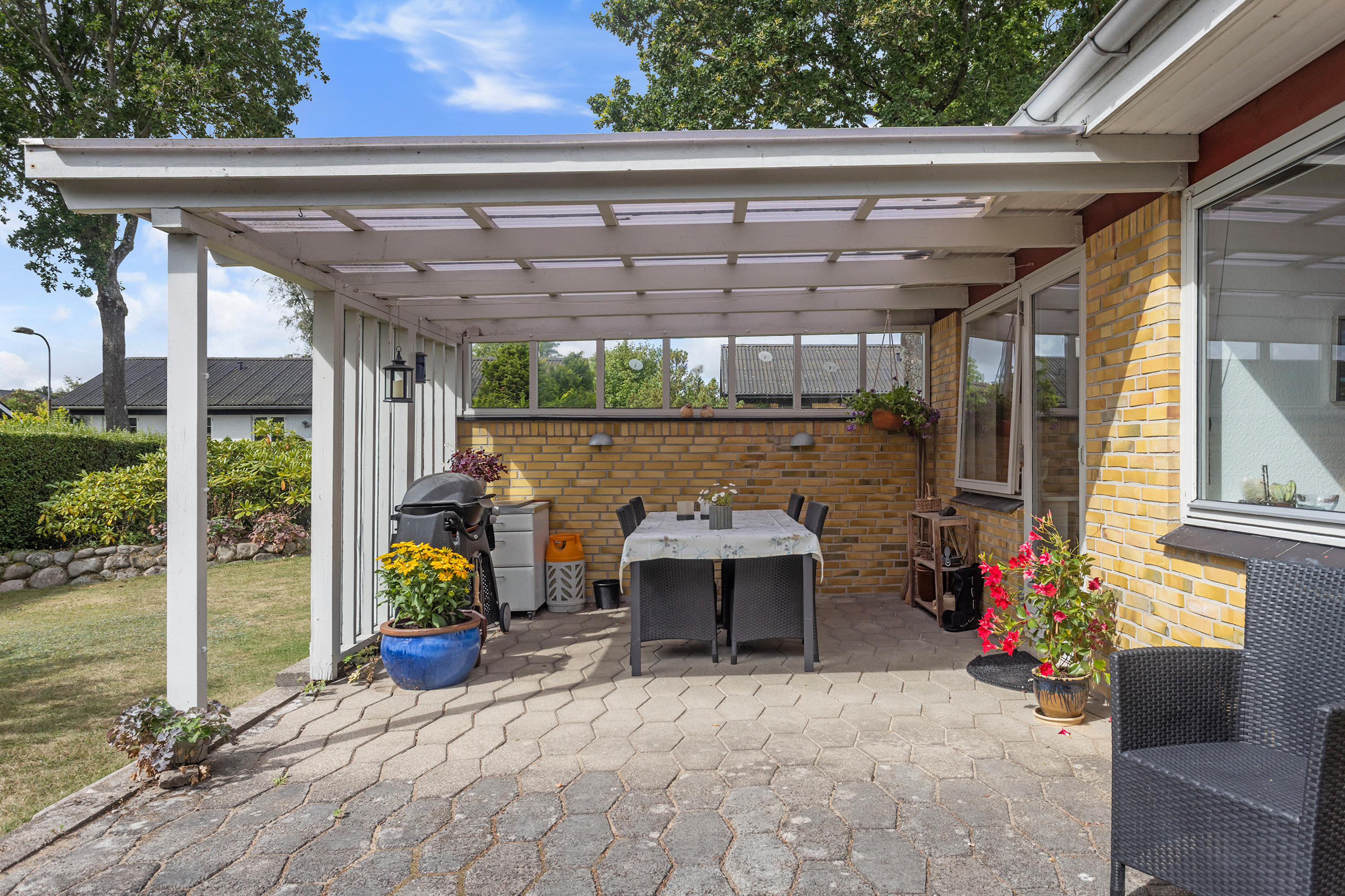 Fremhævet terrasse billede i fuldskærmstilstand. Billede af Sønderjyllands Alle 38, 9900 Frederikshavn