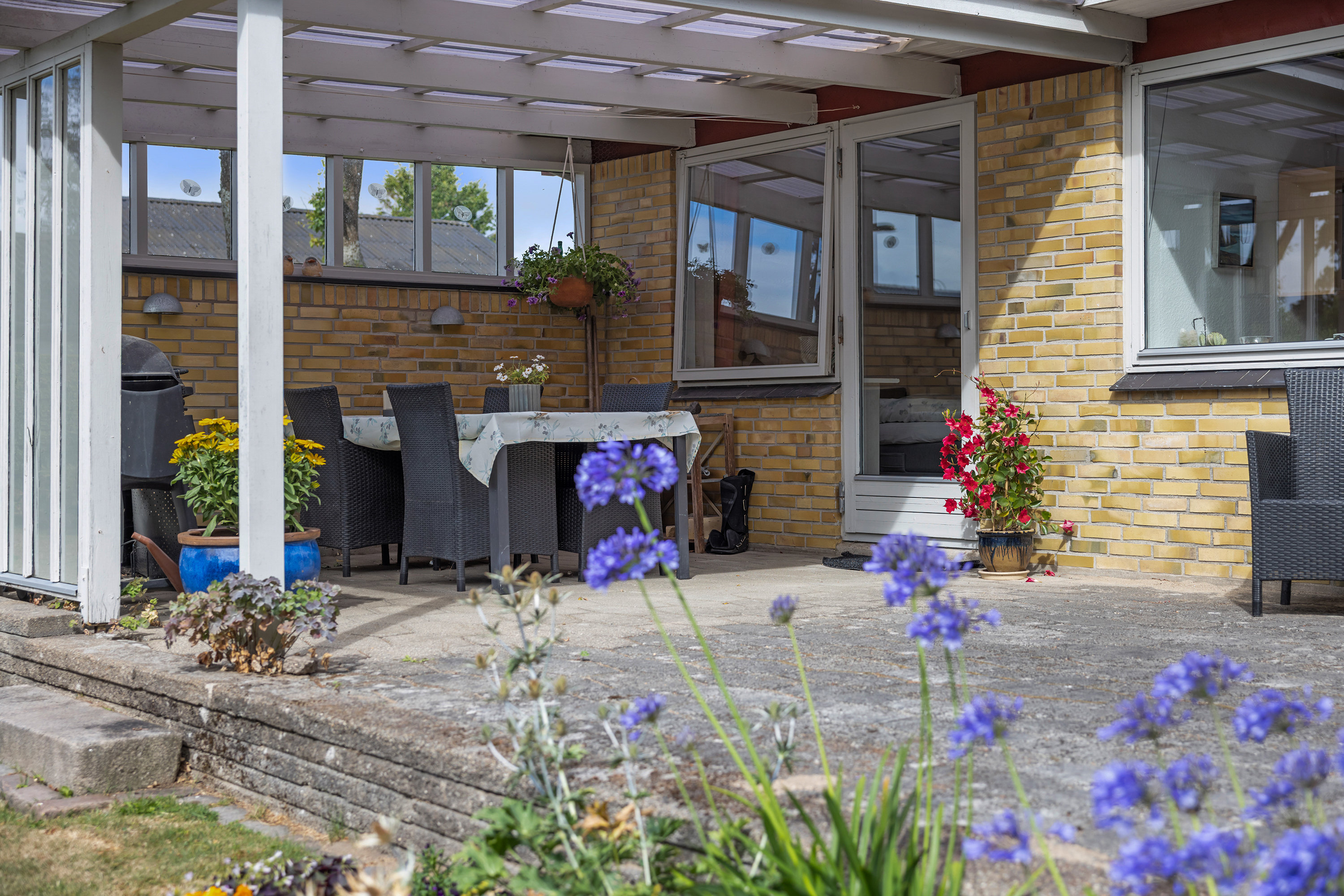 Fremhævet overdækket terrasse billede i fuldskærmstilstand. Billede af Sønderjyllands Alle 38, 9900 Frederikshavn