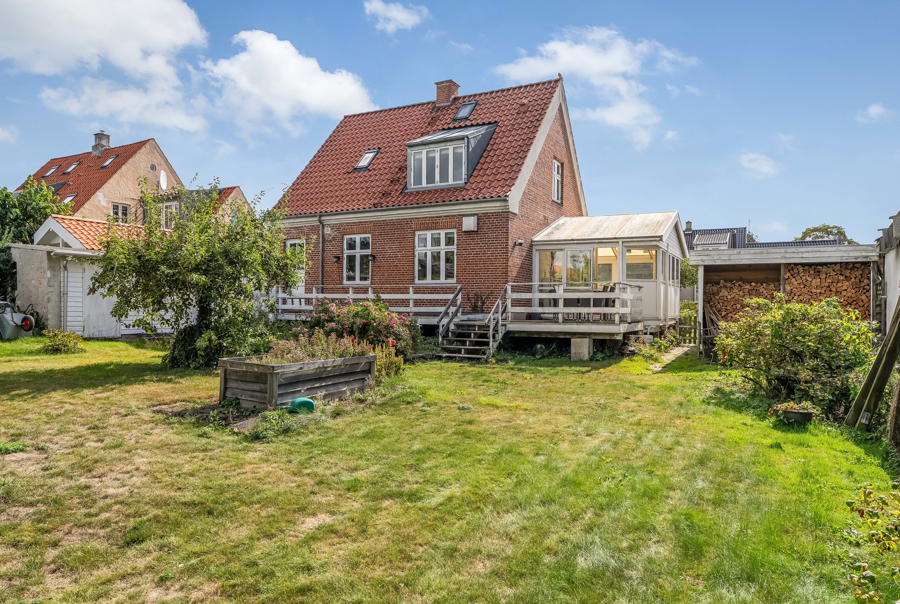 Fremhævet facade billede i fuldskærmstilstand. Billede af Møllersvej 10, 3400 Hillerød