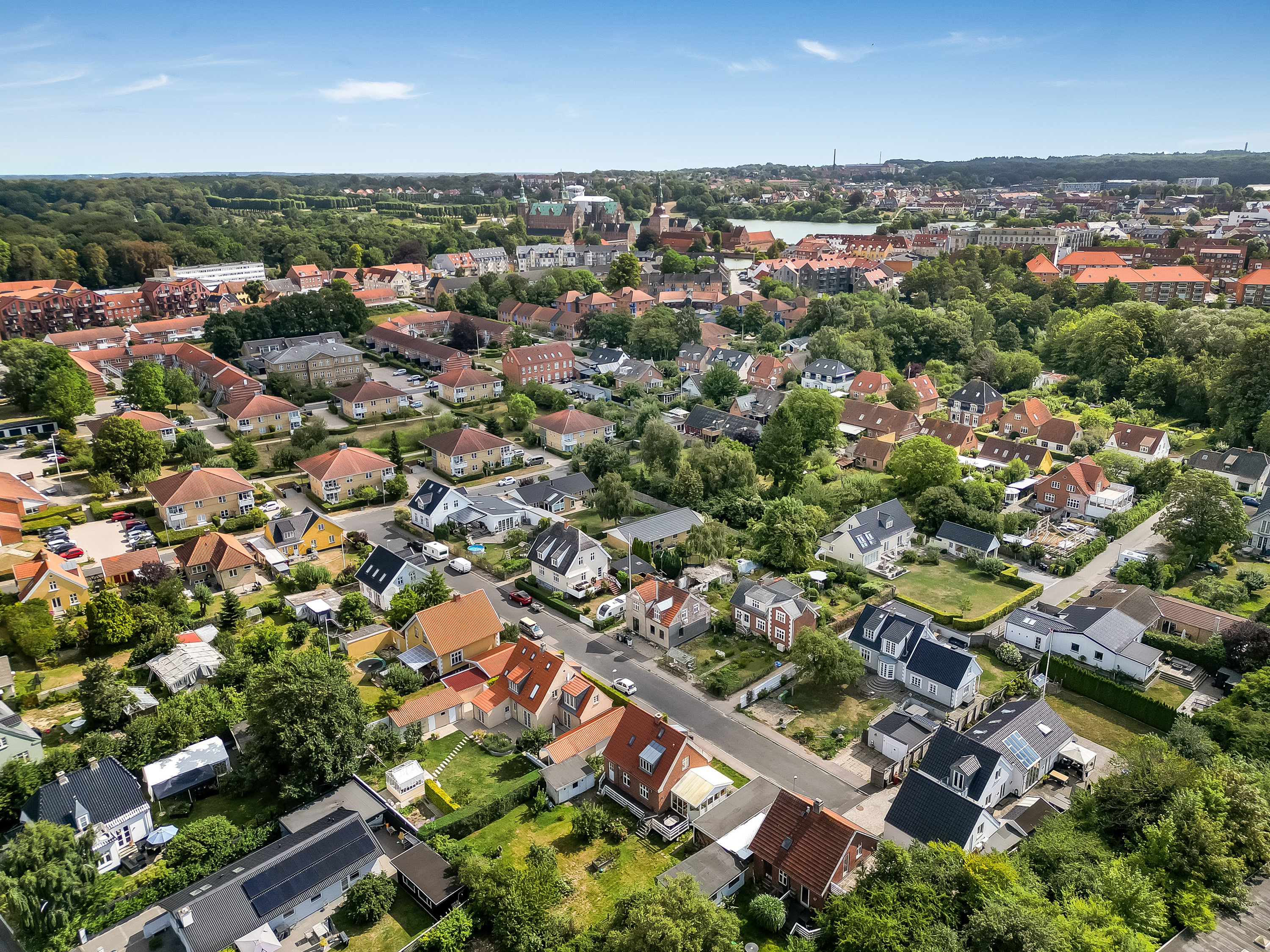 Fremhævet luftfoto billede i fuldskærmstilstand. Billede af Møllersvej 10, 3400 Hillerød
