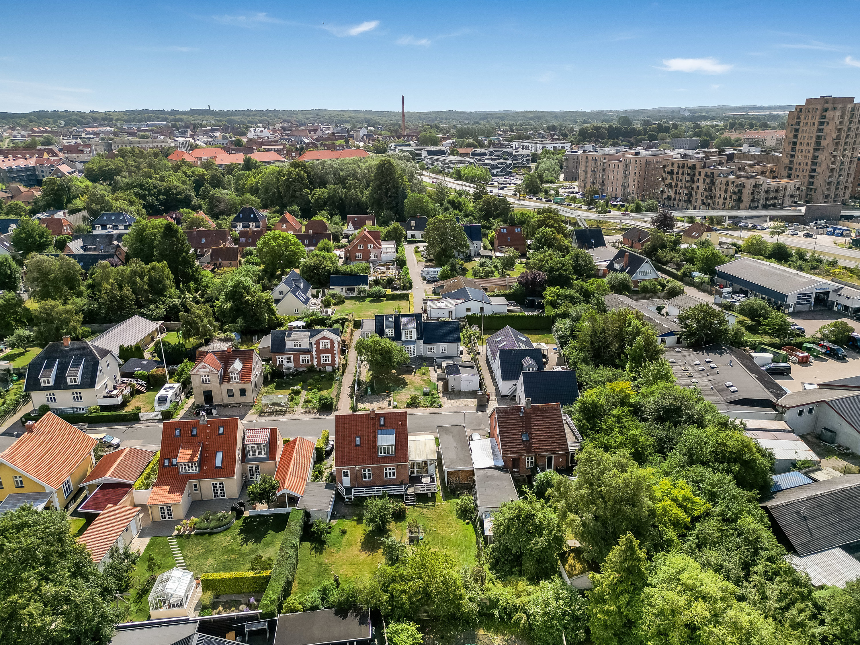 Fremhævet luftfoto billede i fuldskærmstilstand. Billede af Møllersvej 10, 3400 Hillerød