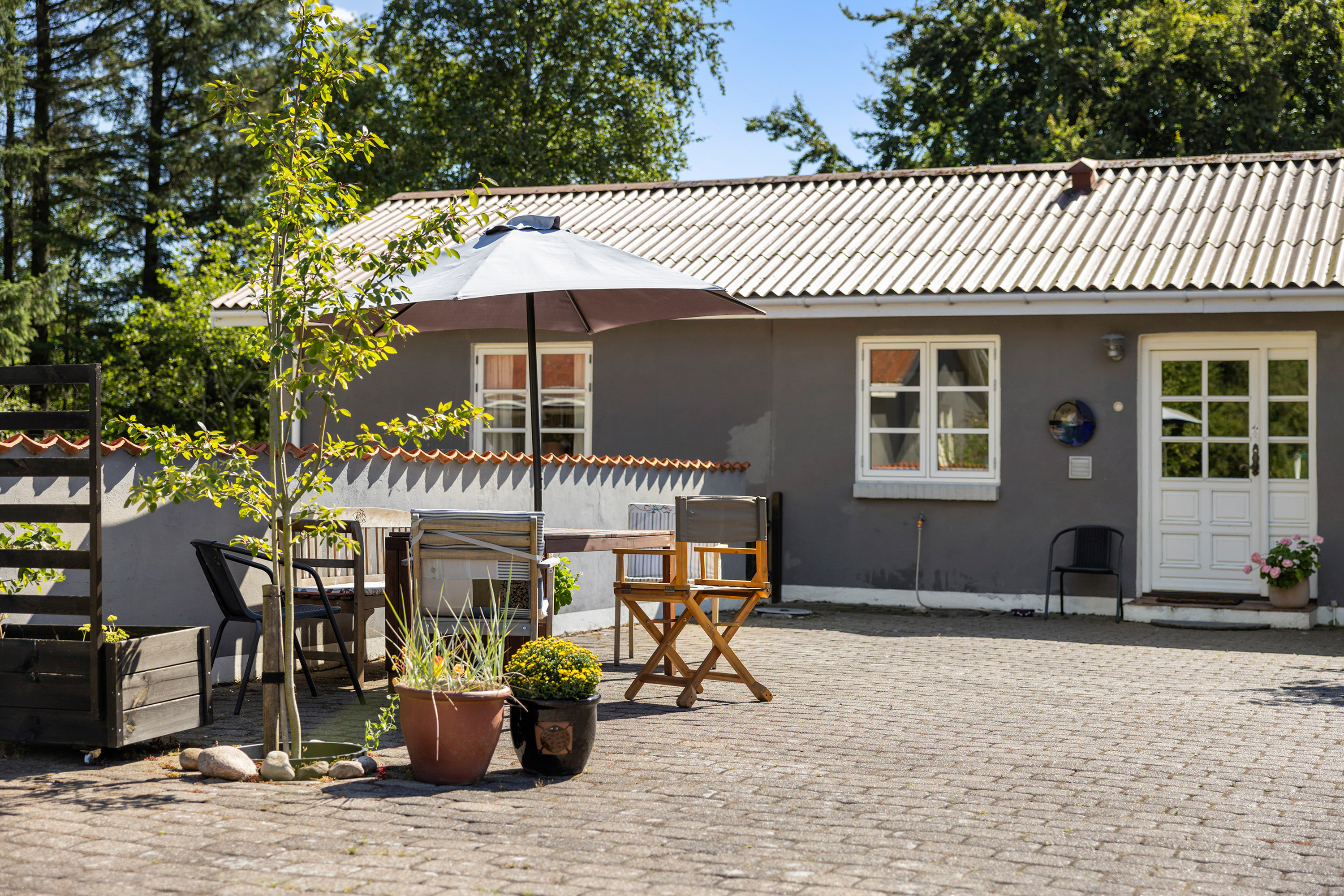 Fremhævet terrasse billede i fuldskærmstilstand. Billede af Østkystvejen 402, Voerså, 9300 Sæby