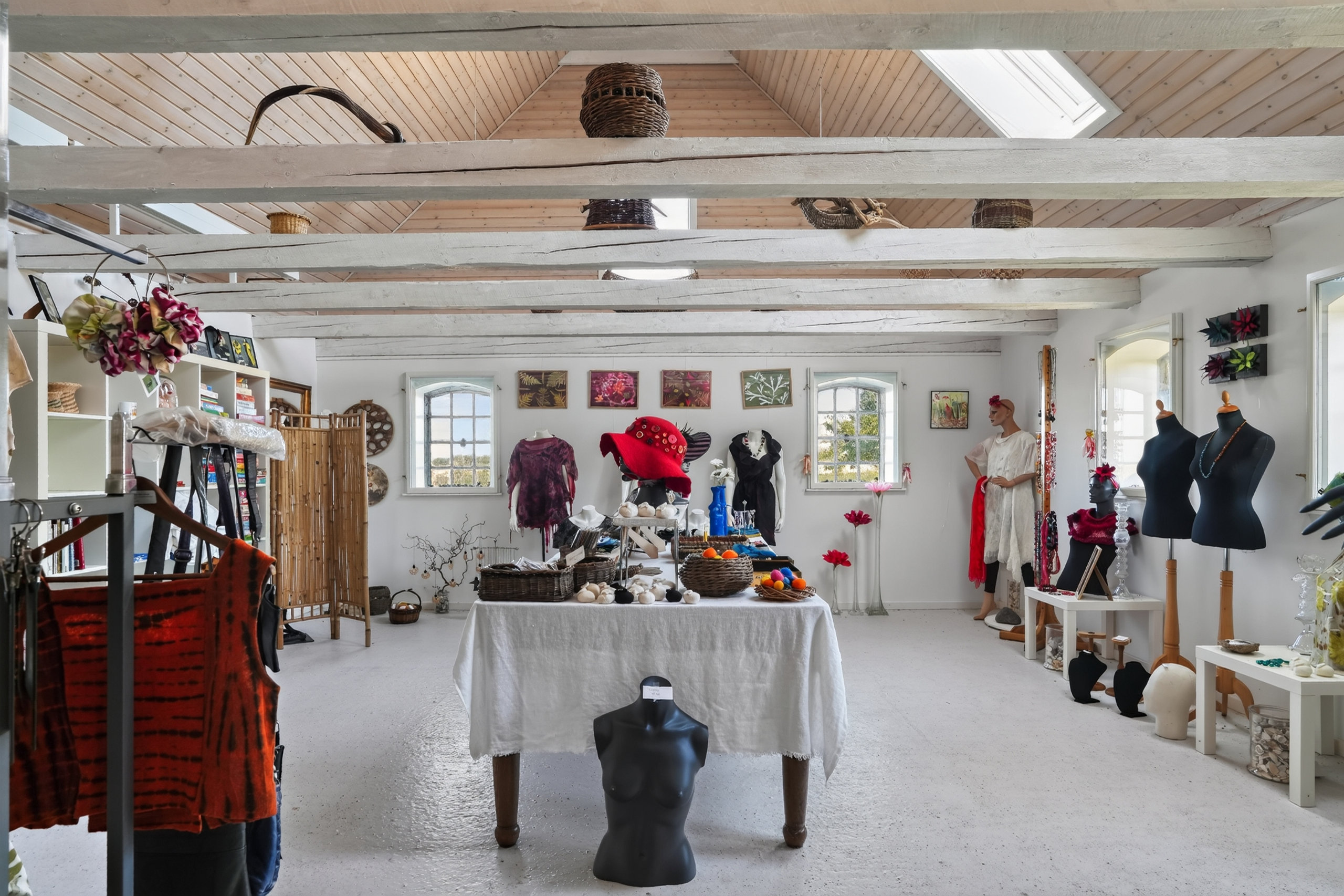 Fremhævet butik billede i fuldskærmstilstand. Billede af Østervangsvej 1, Østervang, 4583 Sjællands Odde