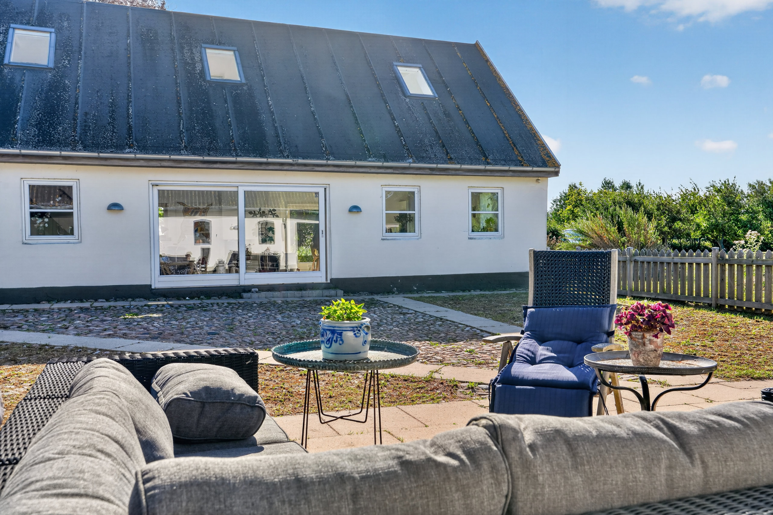 Fremhævet terrasse billede i fuldskærmstilstand. Billede af Østervangsvej 1, Østervang, 4583 Sjællands Odde