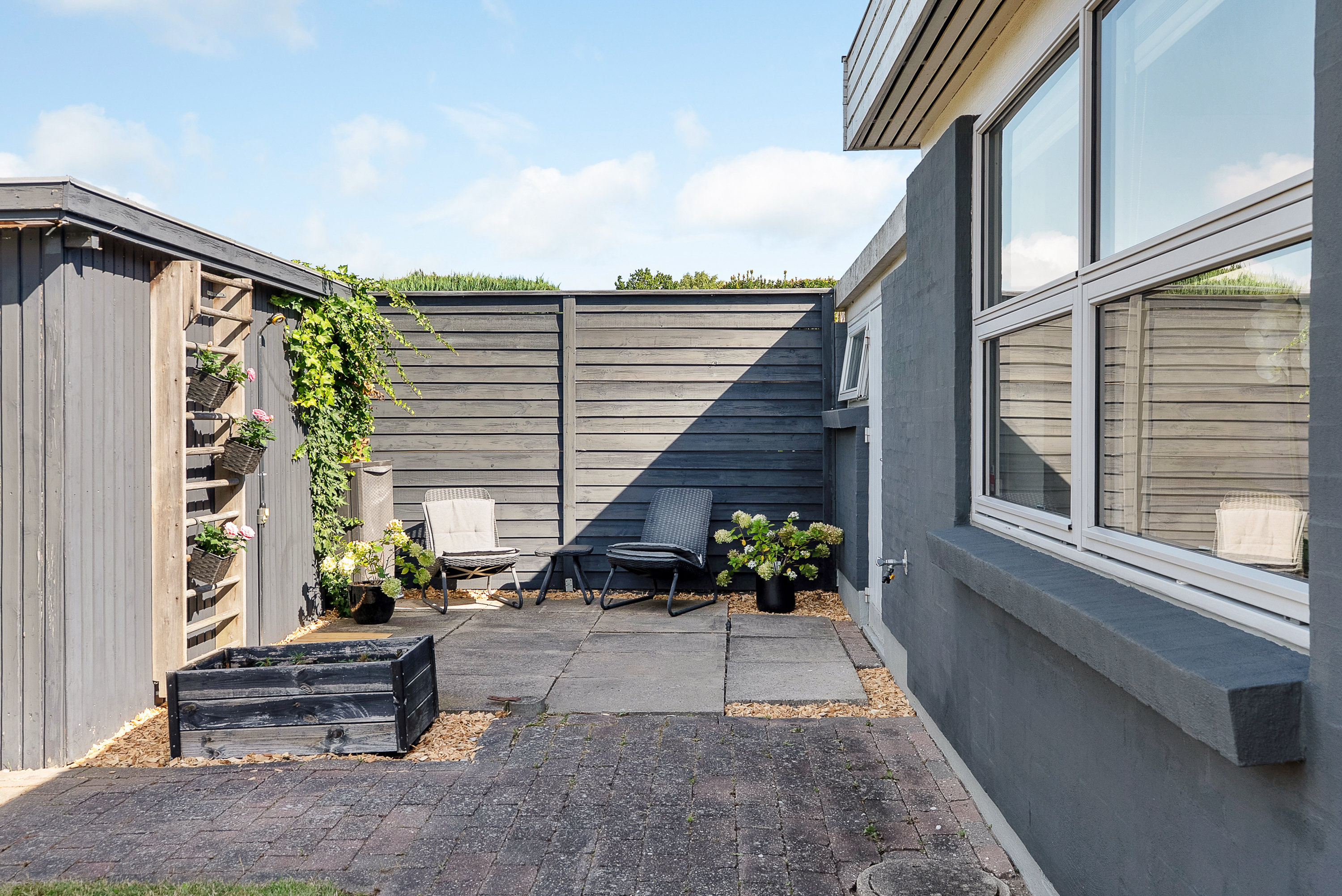 Fremhævet terrasse billede i fuldskærmstilstand. Billede af Karlavej 22, 5270 Odense N