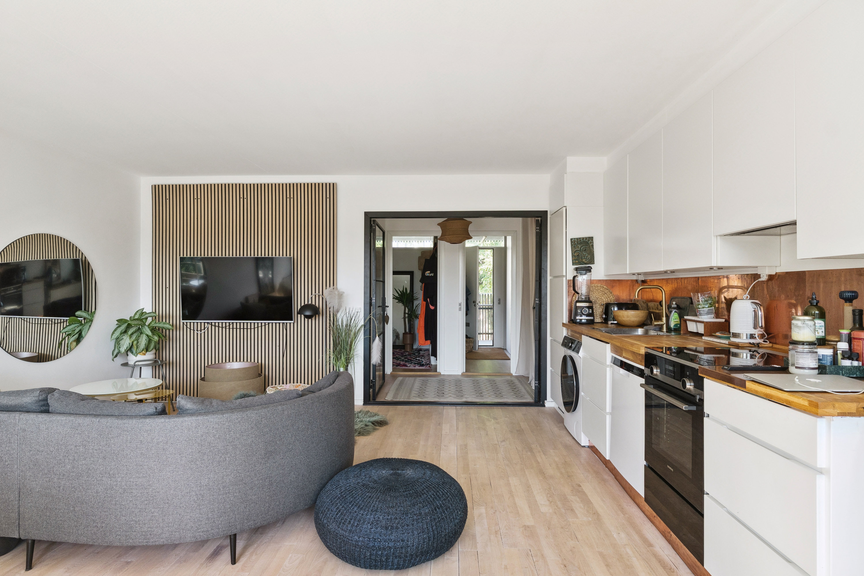Fremhævet stue billede i fuldskærmstilstand. Billede af Mølleåparken 31, 1. g., 2800 Kongens Lyngby