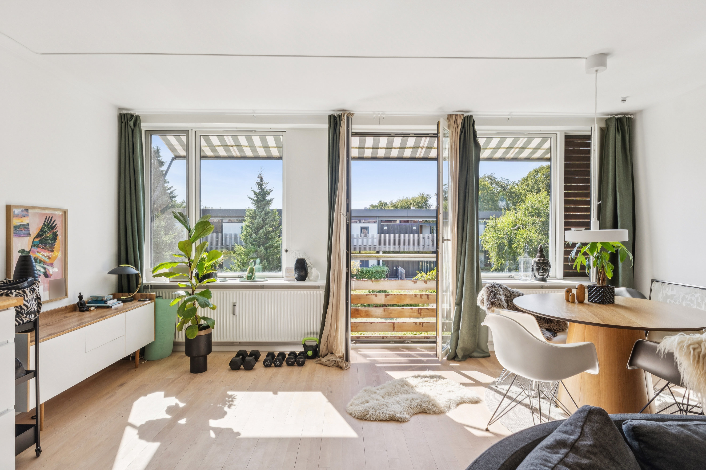 Fremhævet stue billede i fuldskærmstilstand. Billede af Mølleåparken 31, 1. g., 2800 Kongens Lyngby