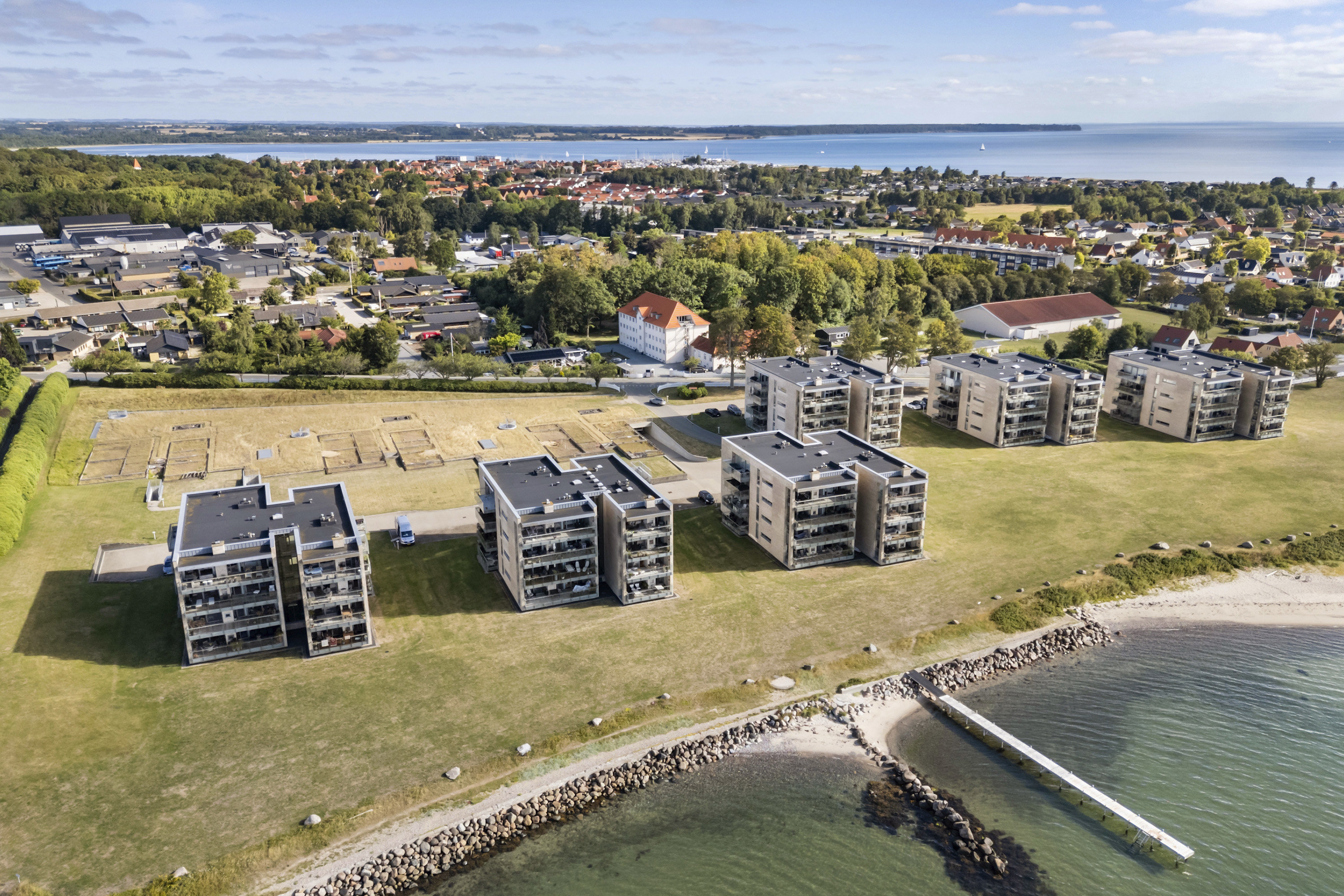 Fremhævet område billede i fuldskærmstilstand. Billede af Kystvej 23, st. th., 7130 Juelsminde