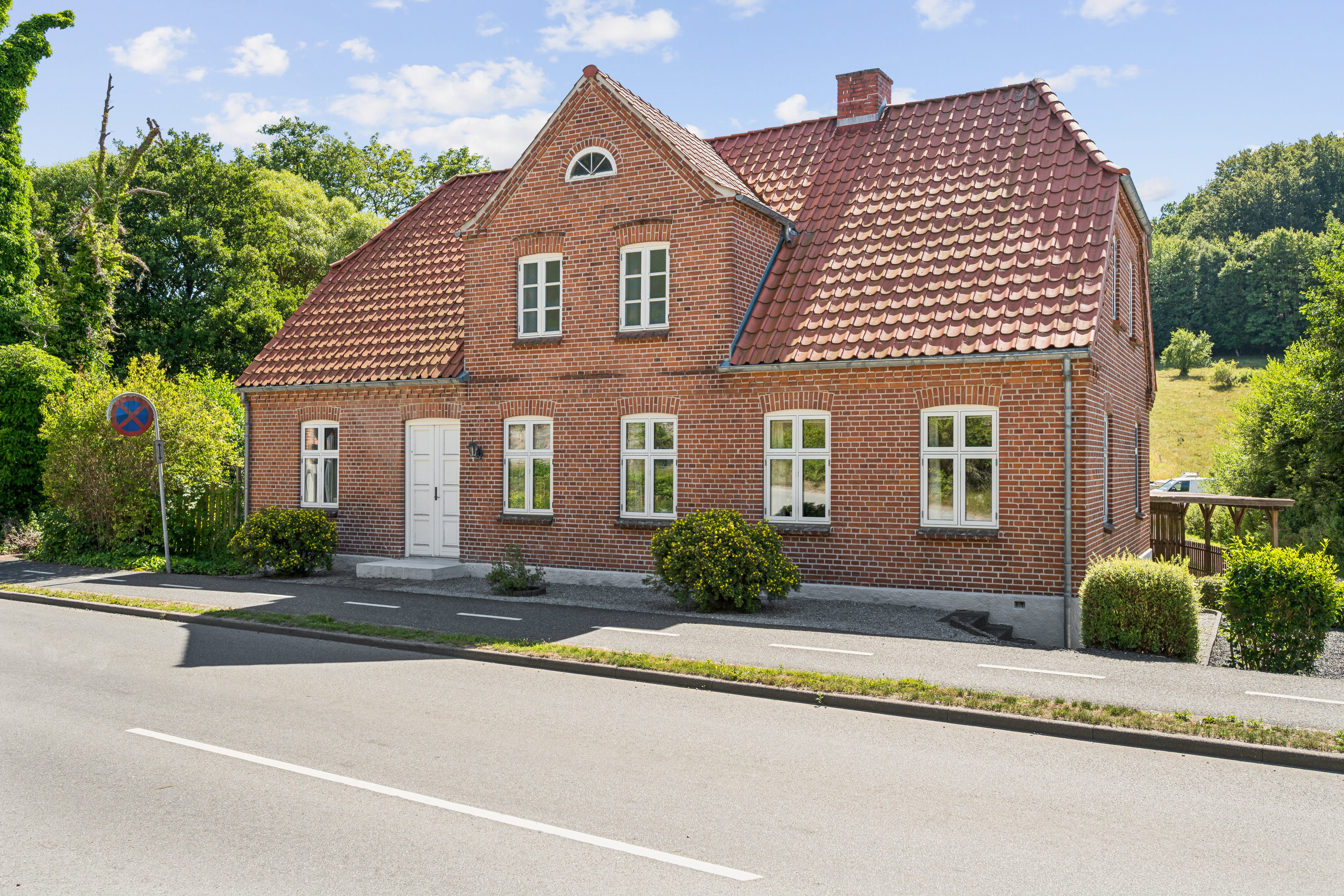 Fremhævet andet billede i fuldskærmstilstand. Billede af Krypten 1, Femmøller, 8400 Ebeltoft