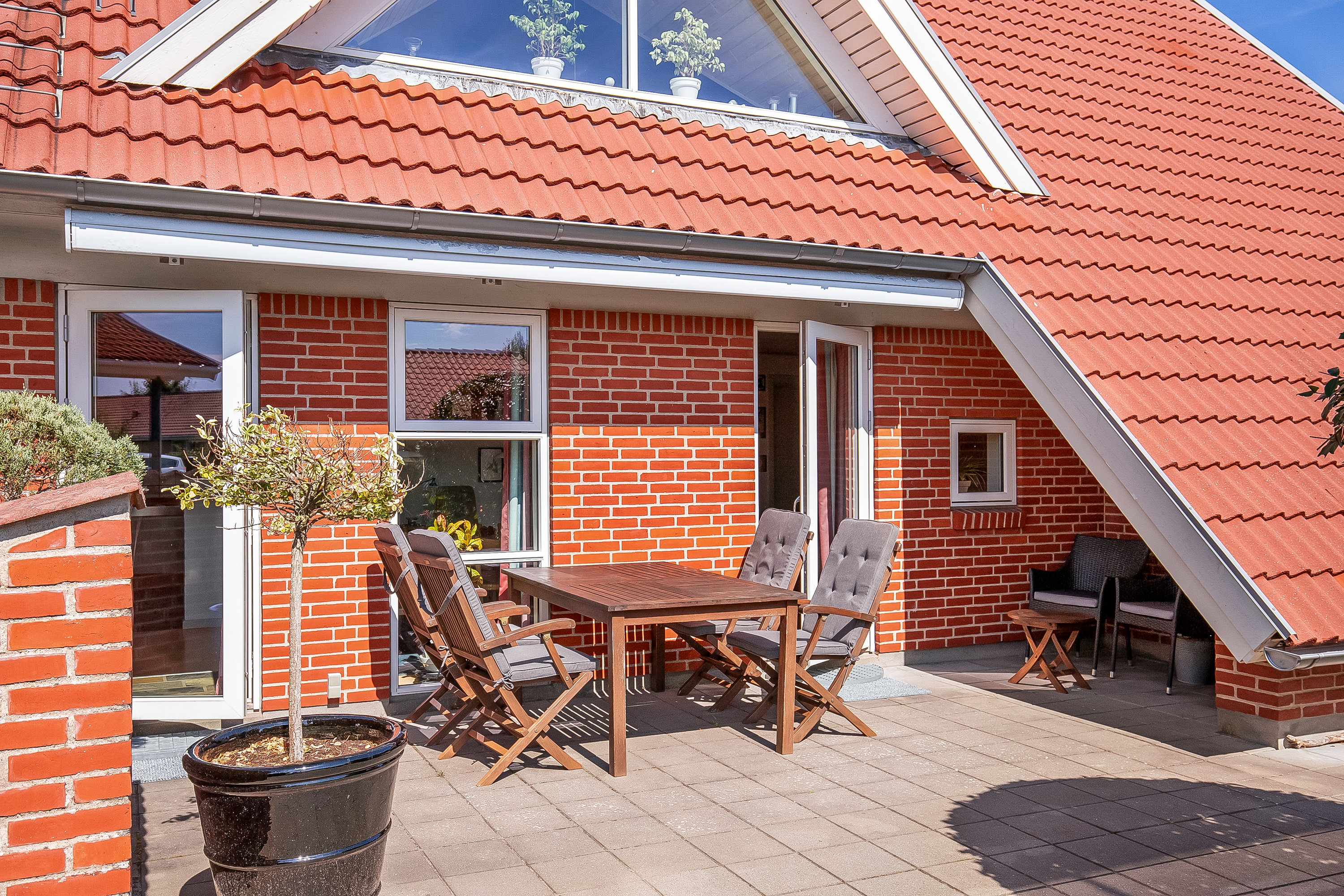 Fremhævet terrasse billede i fuldskærmstilstand. Billede af Bechgaardsvej 5, Vinding, 7100 Vejle