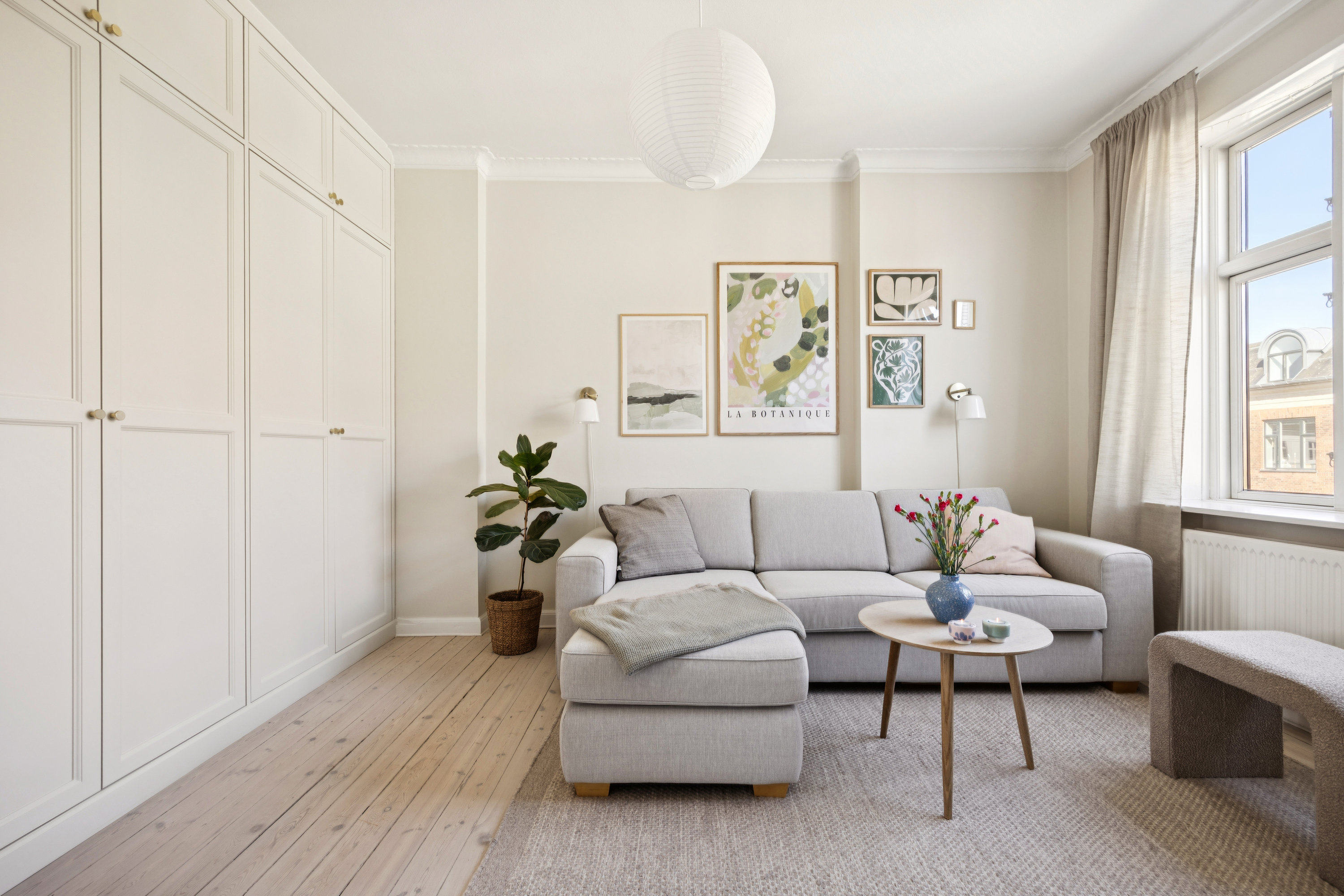 Fremhævet stue billede i fuldskærmstilstand. Billede af Langelandsvej 51, 4. th., 2000 Frederiksberg