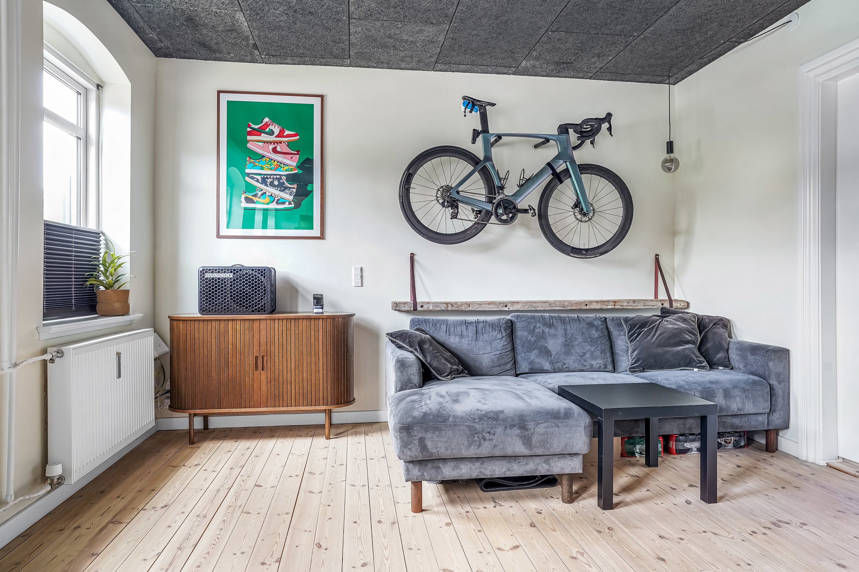 Fremhævet stue billede i fuldskærmstilstand. Billede af Hunderupvej 104, st. th., 5230 Odense M
