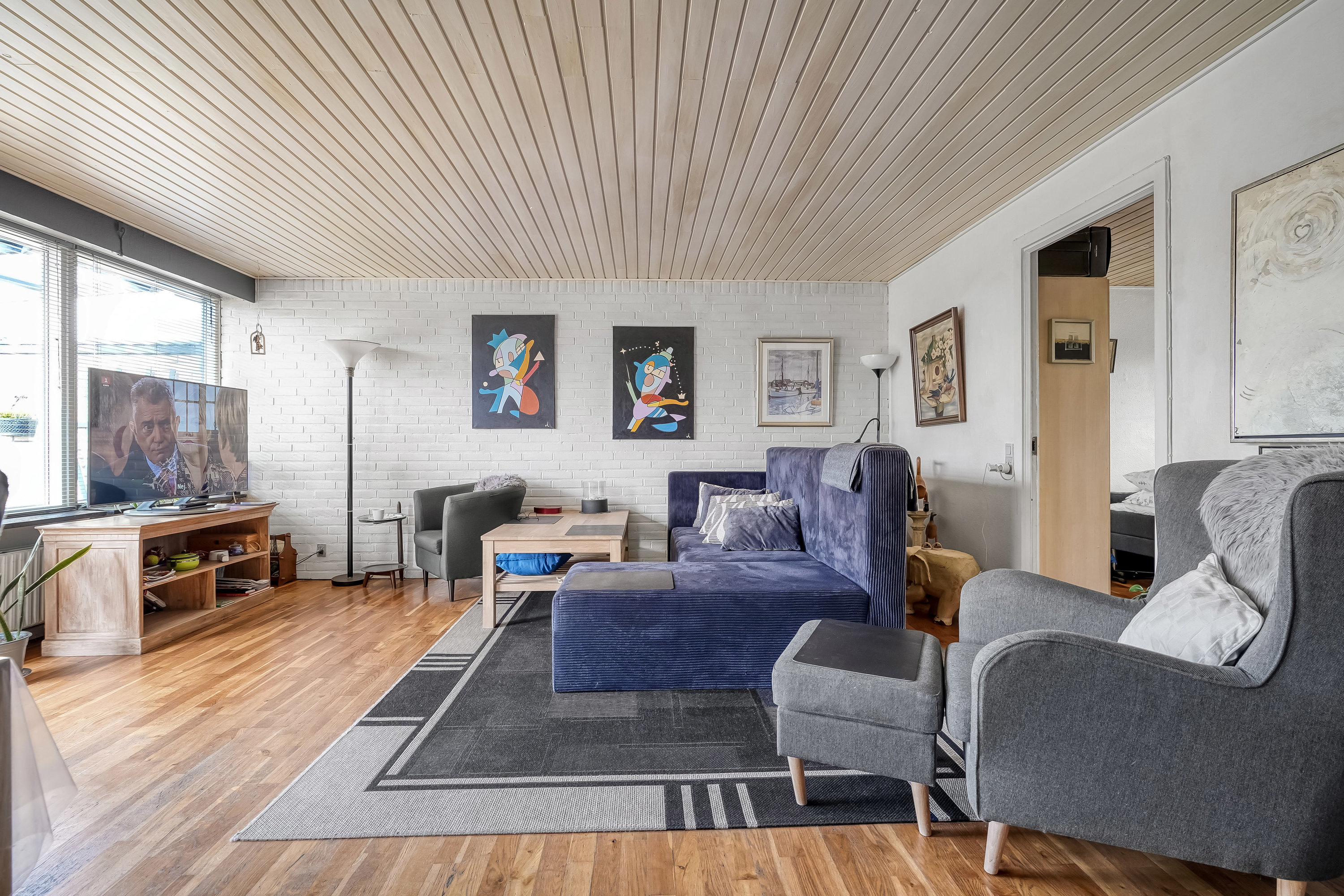 Fremhævet stue billede i fuldskærmstilstand. Billede af Åsumvej 499, 5240 Odense NØ