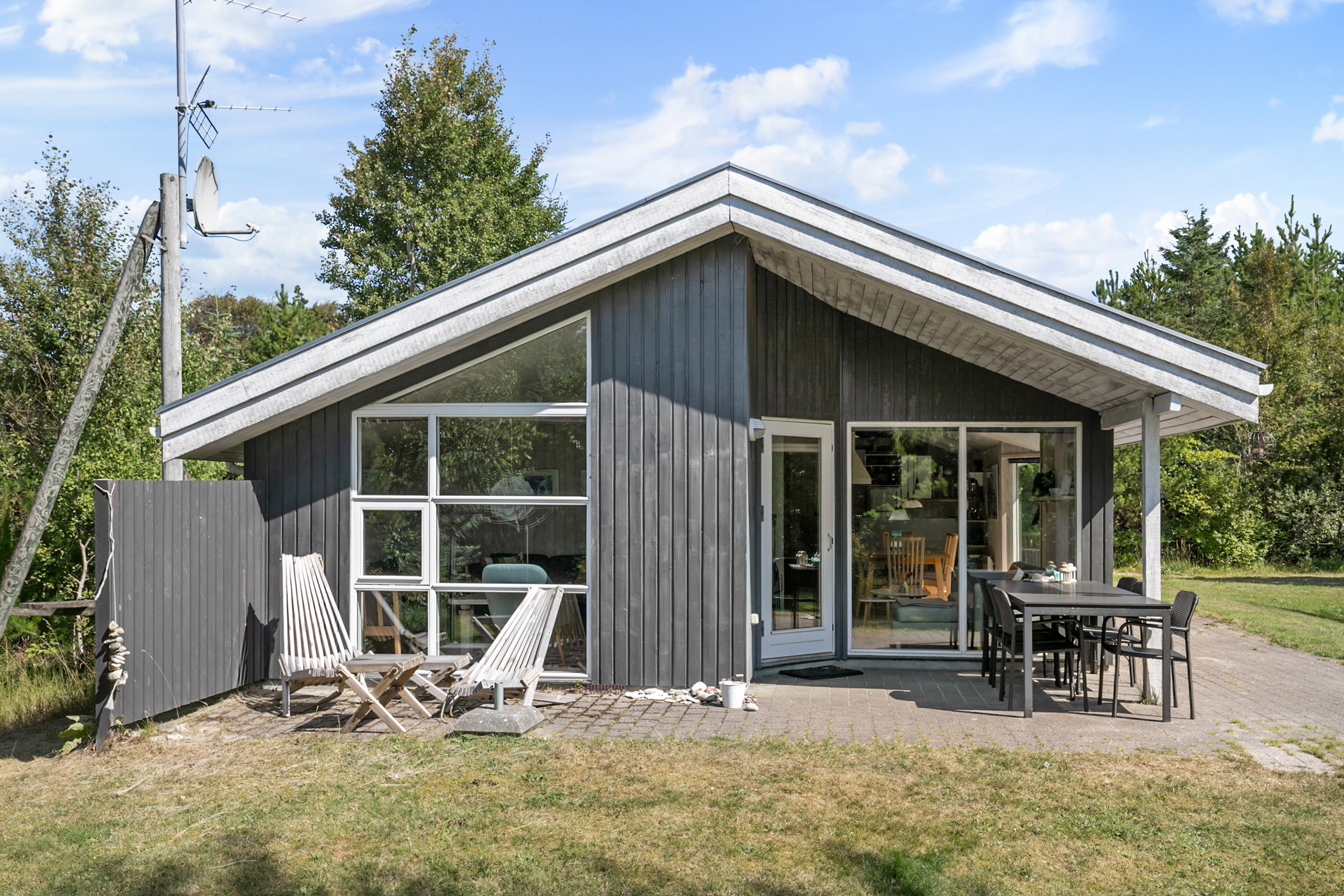 Fremhævet terrasse billede i fuldskærmstilstand. Billede af Tyttebærstien 27, Thorupstrand, 9690 Fjerritslev