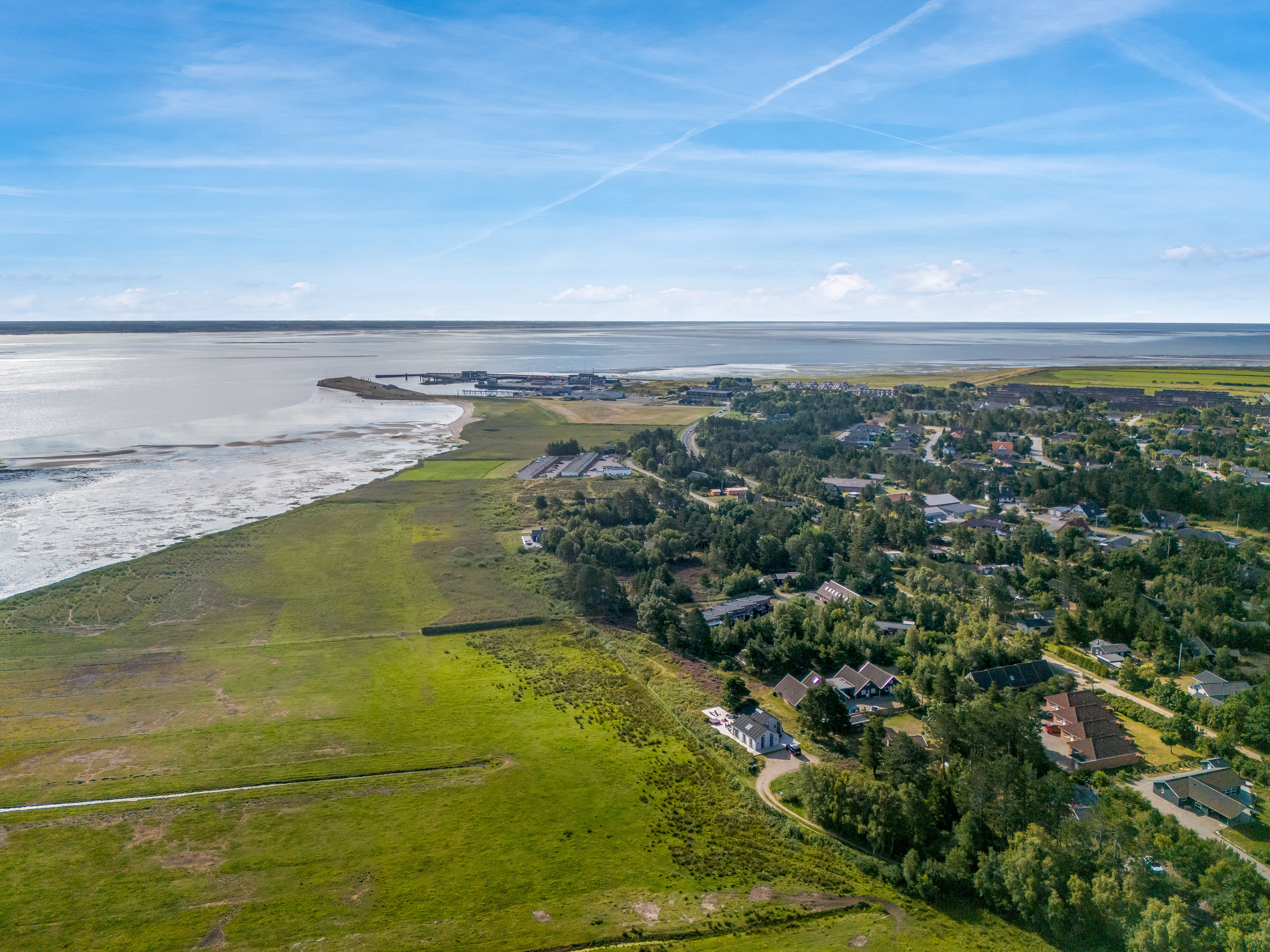 Fremhævet luftfoto billede i fuldskærmstilstand. Billede af Lyngvejen 63D, Havneby, 6792 Rømø