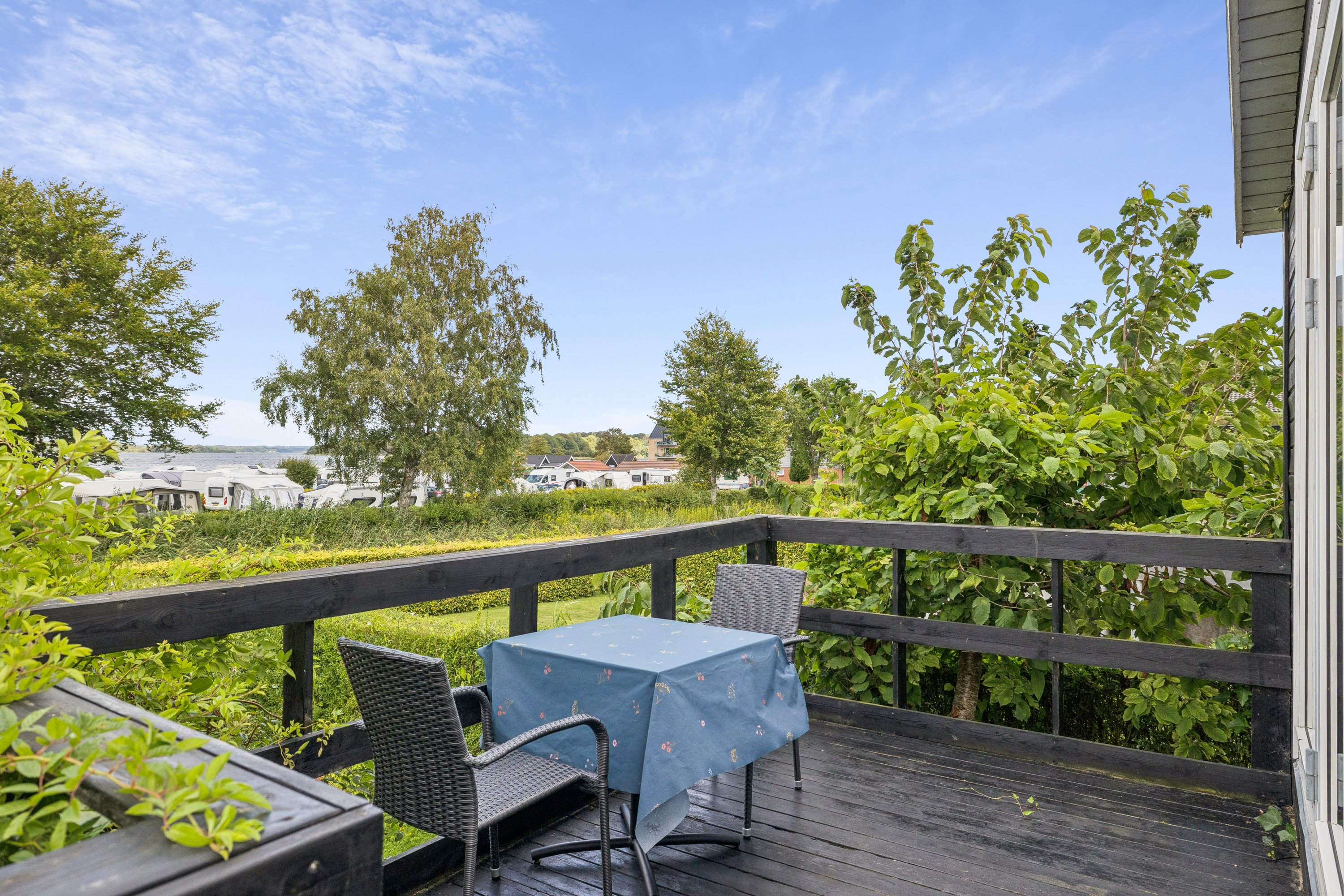 Fremhævet terrasse billede i fuldskærmstilstand. Billede af Færgehagevej 4, 9550 Mariager
