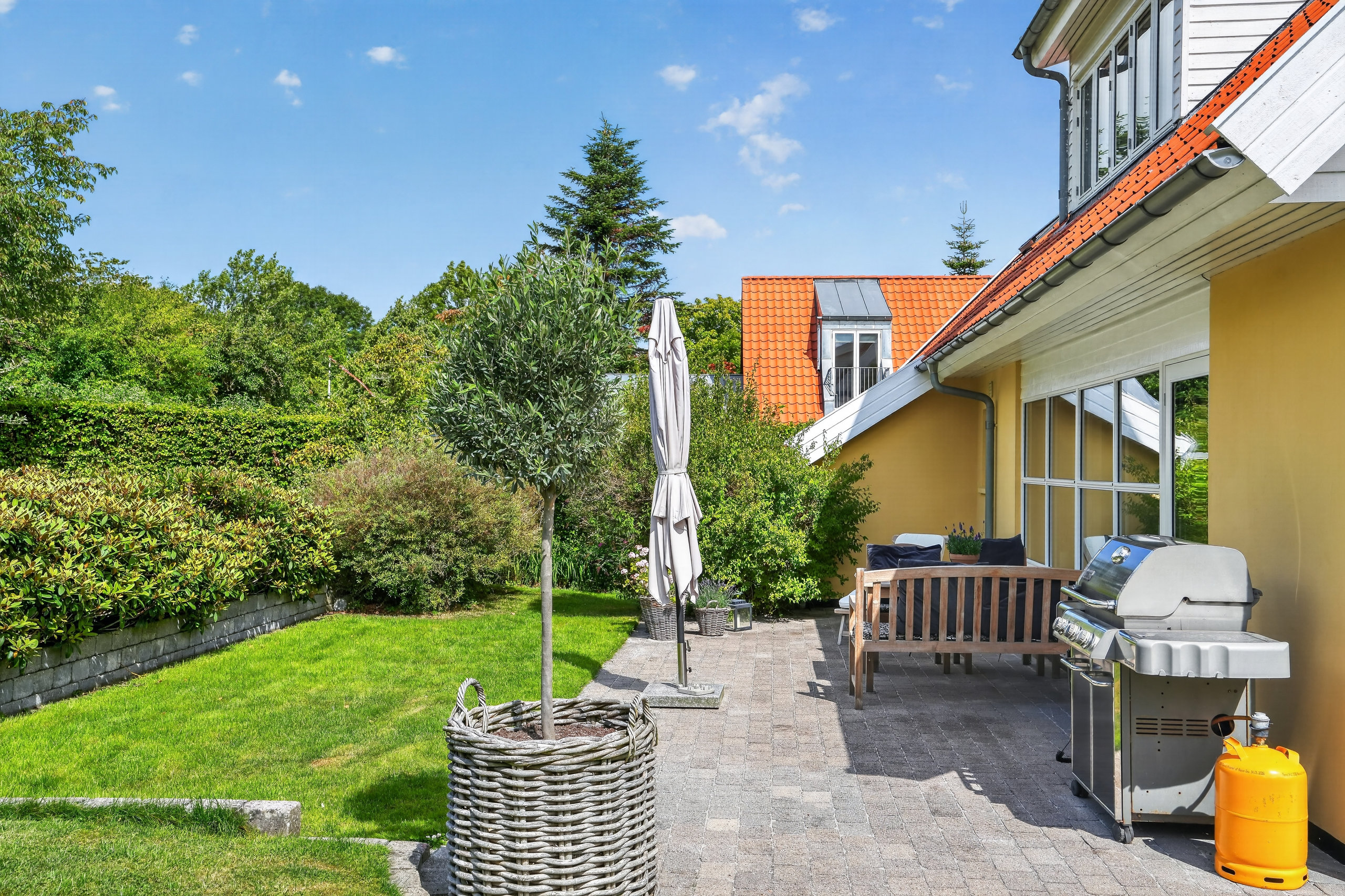 Fremhævet terrasse billede i fuldskærmstilstand. Billede af Ejlersvej 11, 3050 Humlebæk