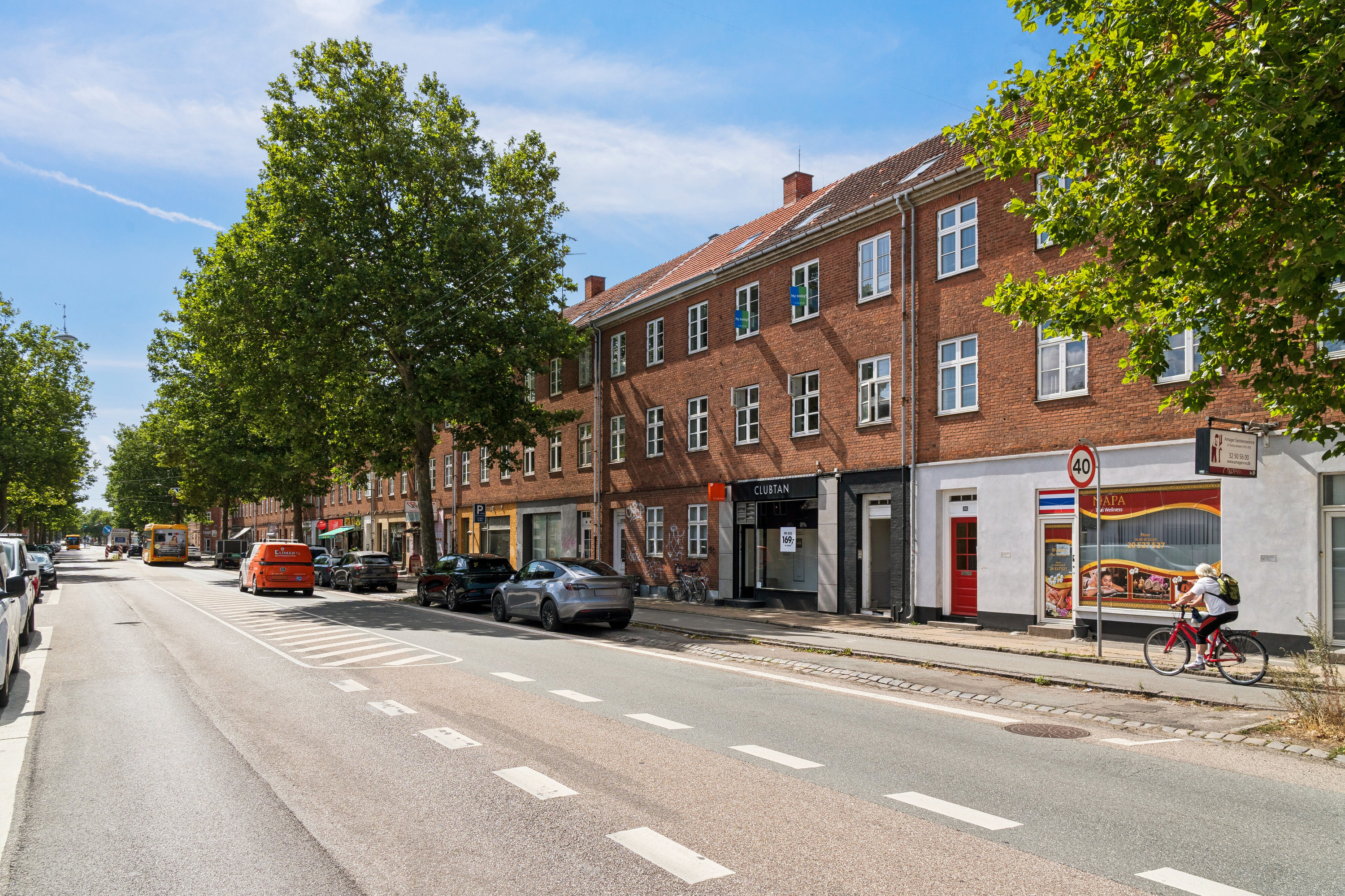 Fremhævet set fra vejen billede i fuldskærmstilstand. Billede af Amagerbrogade 210A, 2., 2300 København S
