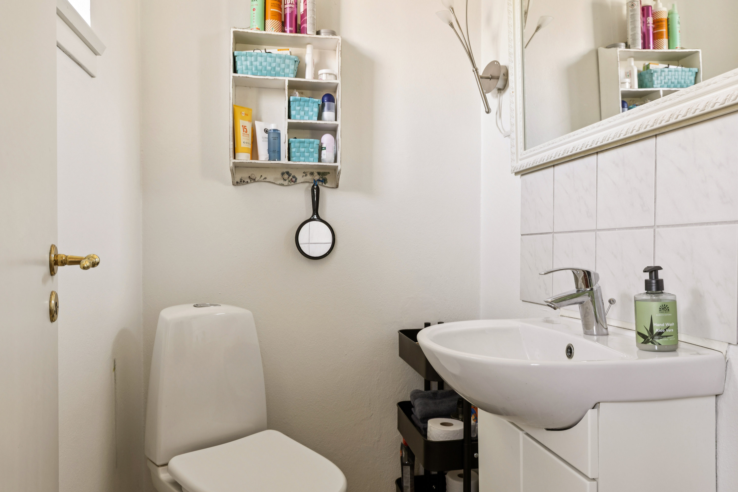 Fremhævet toilet billede i fuldskærmstilstand. Billede af Hørve Møllevej 7, 4534 Hørve