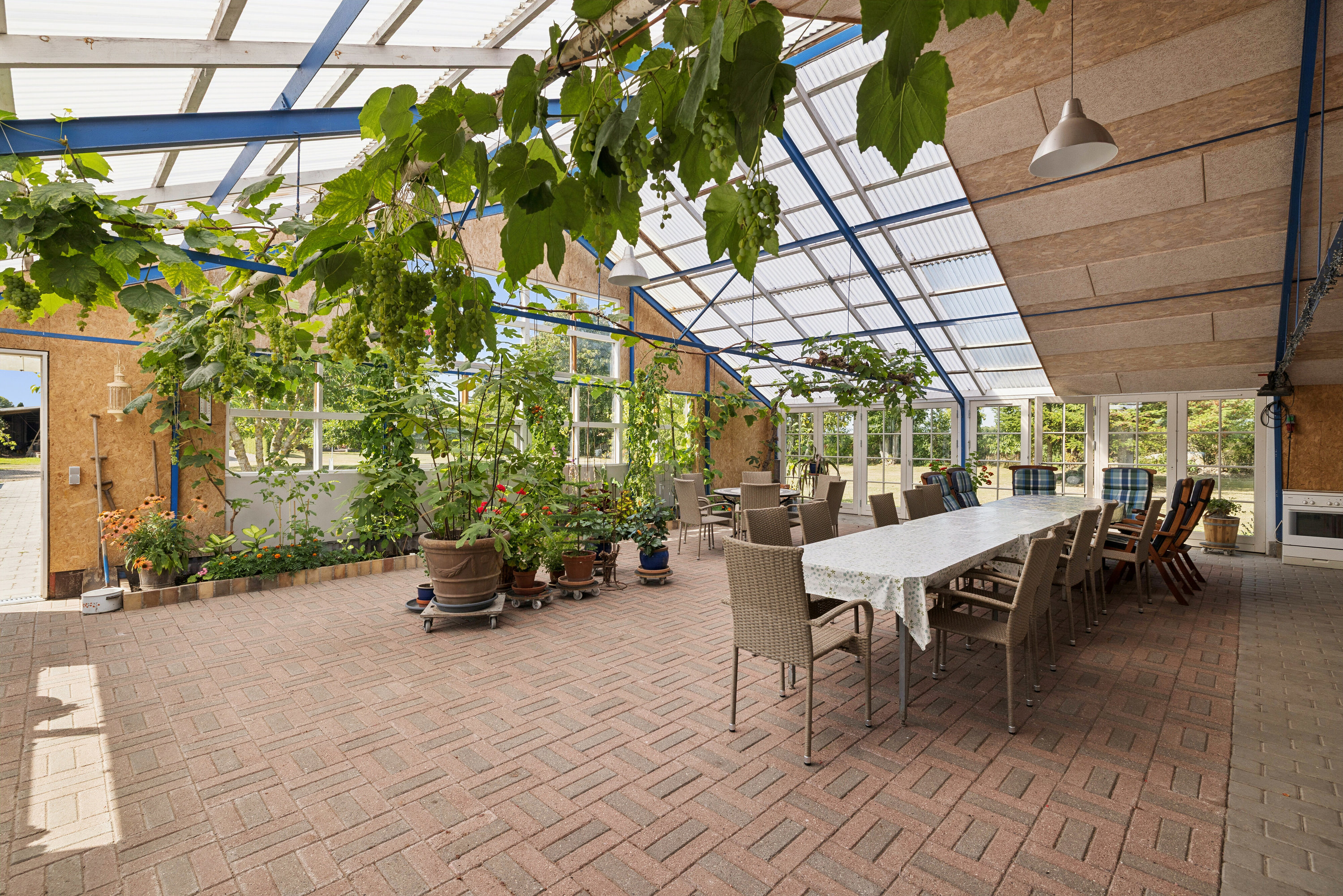 Fremhævet overdækket terrasse billede i fuldskærmstilstand. Billede af Ellingevej 30, Refsvindinge, 5853 Ørbæk