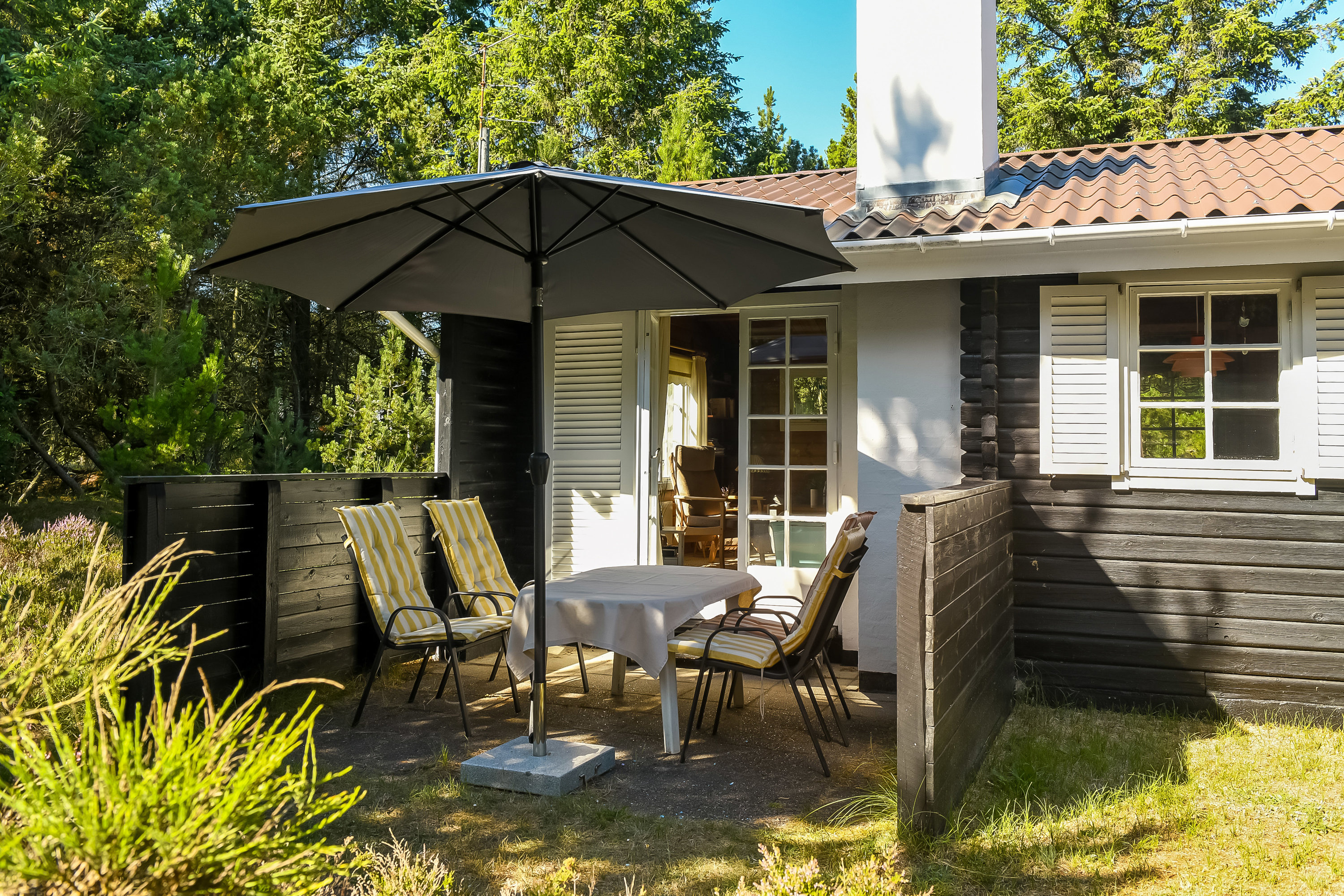 Miniaturebillede 2: terrasse. Billede af Lommen 5, 6857 Blåvand