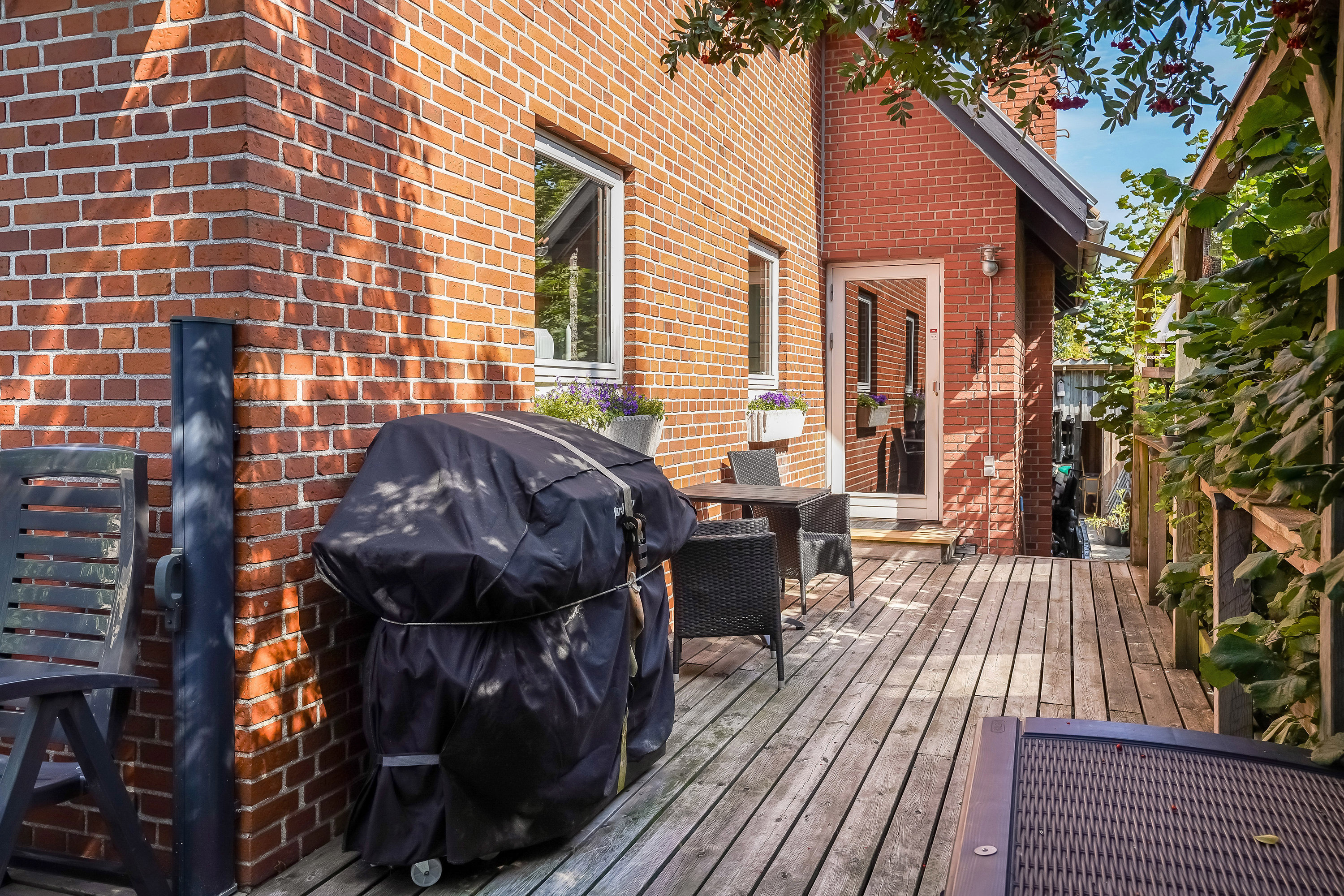 Fremhævet terrasse billede i fuldskærmstilstand. Billede af Enghavevej 29, 5580 Nørre Aaby