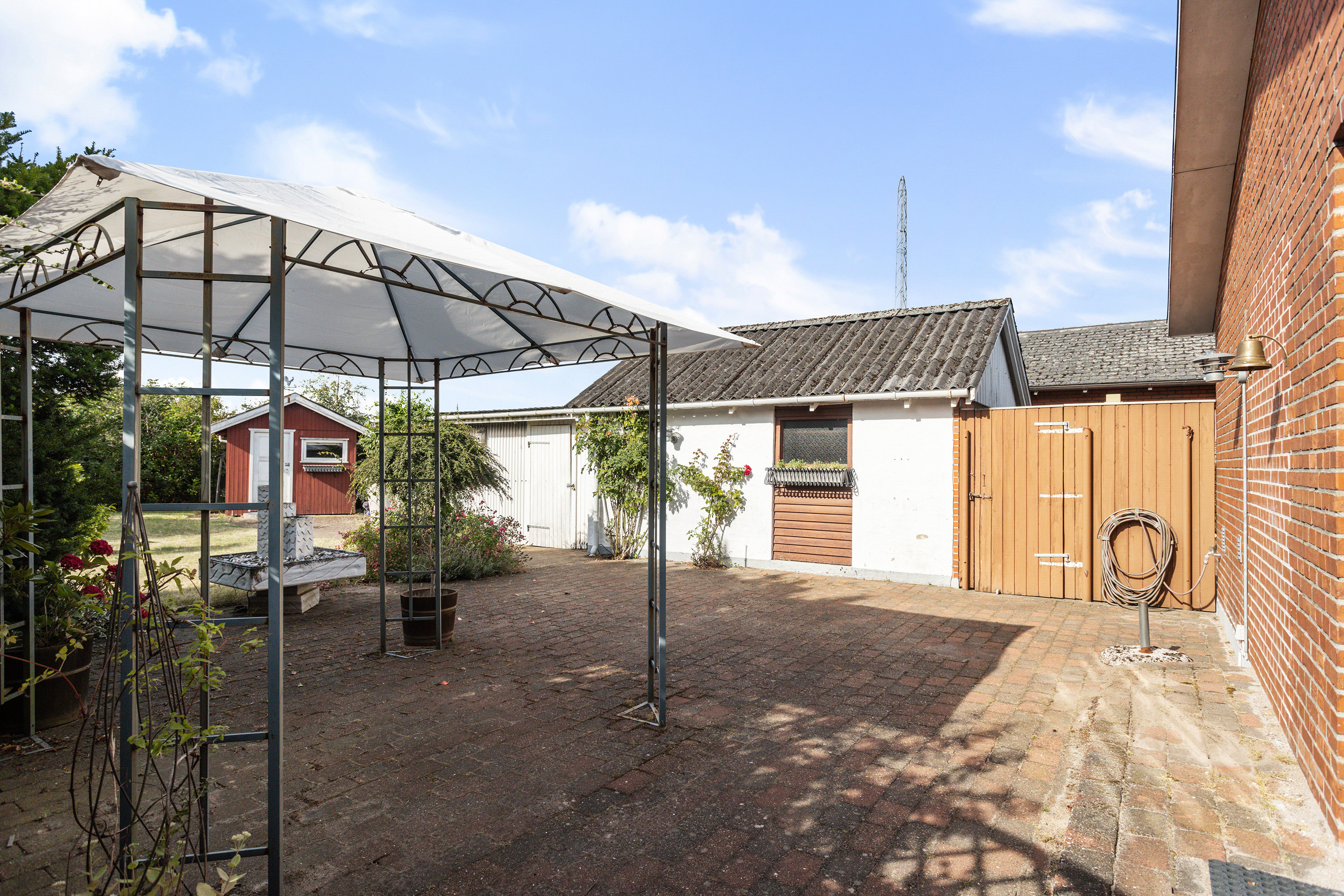 Fremhævet terrasse billede i fuldskærmstilstand. Billede af Ærøvej 19, 9900 Frederikshavn