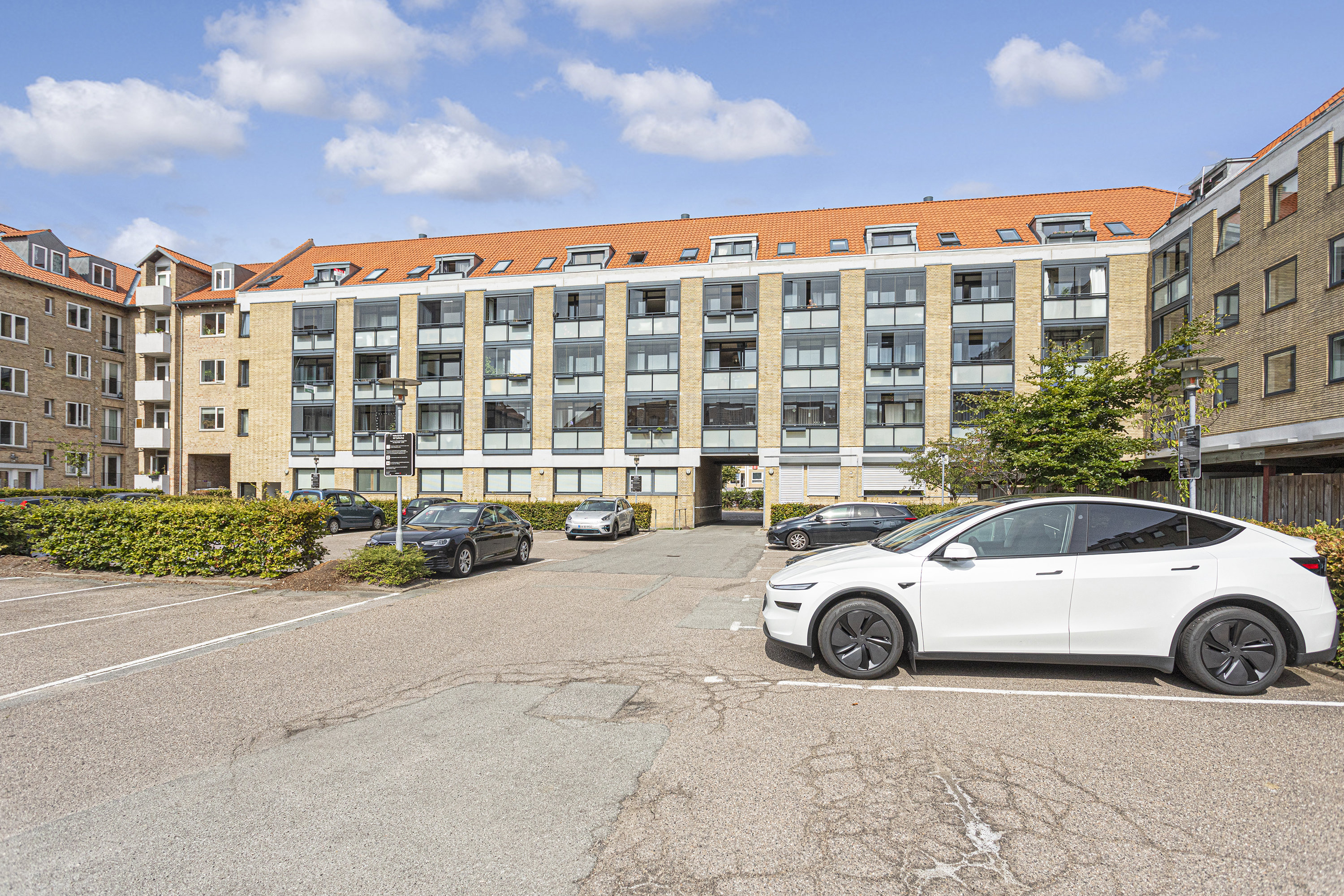 Fremhævet gårdmiljø billede i fuldskærmstilstand. Billede af Sofienhøjvej 1, 3. 314., 2300 København S
