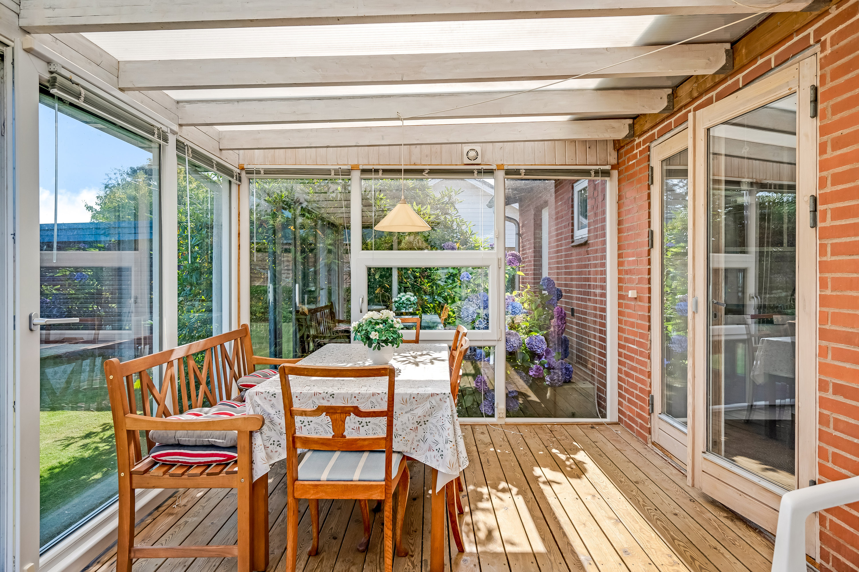 Fremhævet overdækket terrasse billede i fuldskærmstilstand. Billede af Vibealle 3, Nordenskov, 6800 Varde