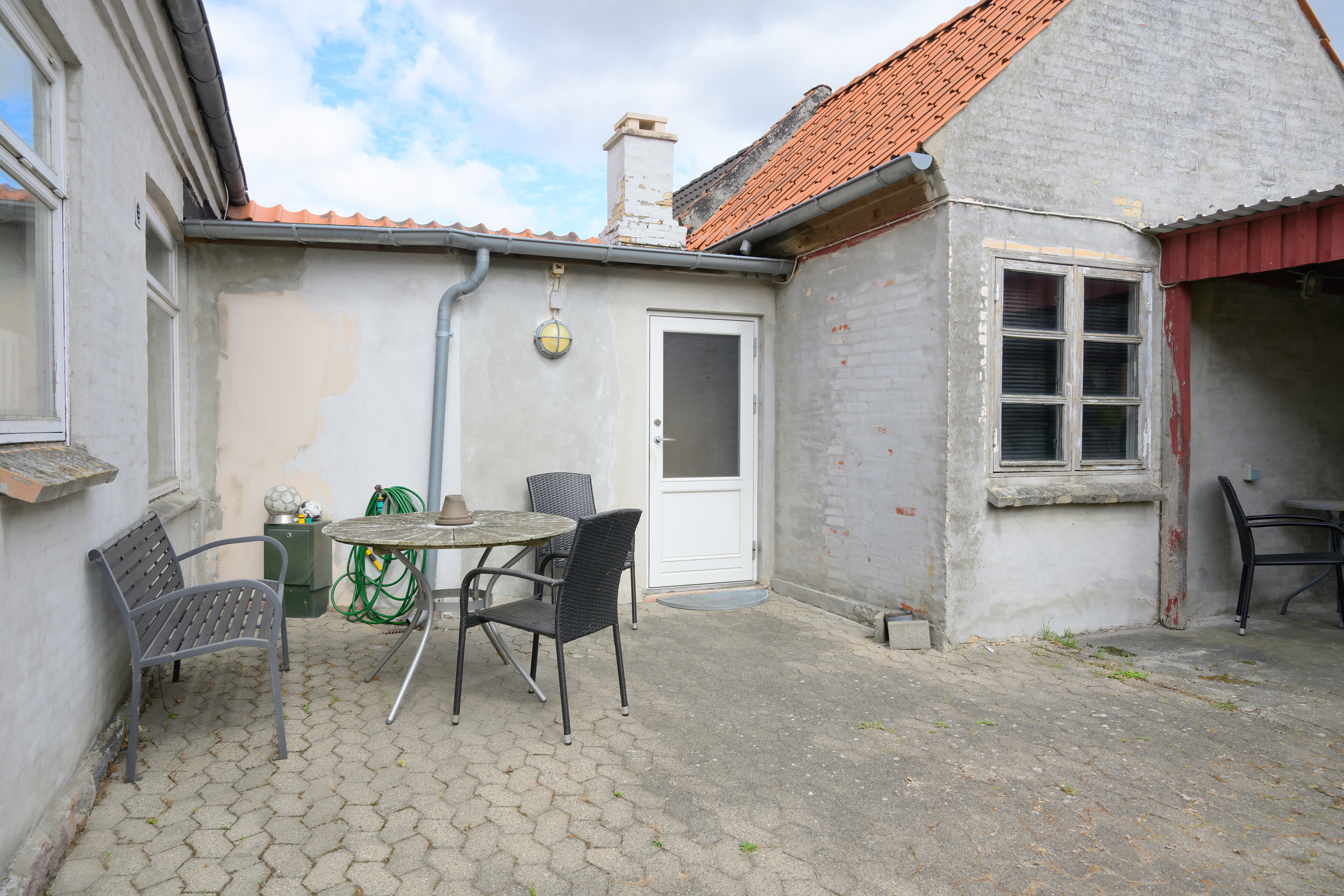 Fremhævet terrasse billede i fuldskærmstilstand. Billede af Søvej 66, 4800 Nykøbing F