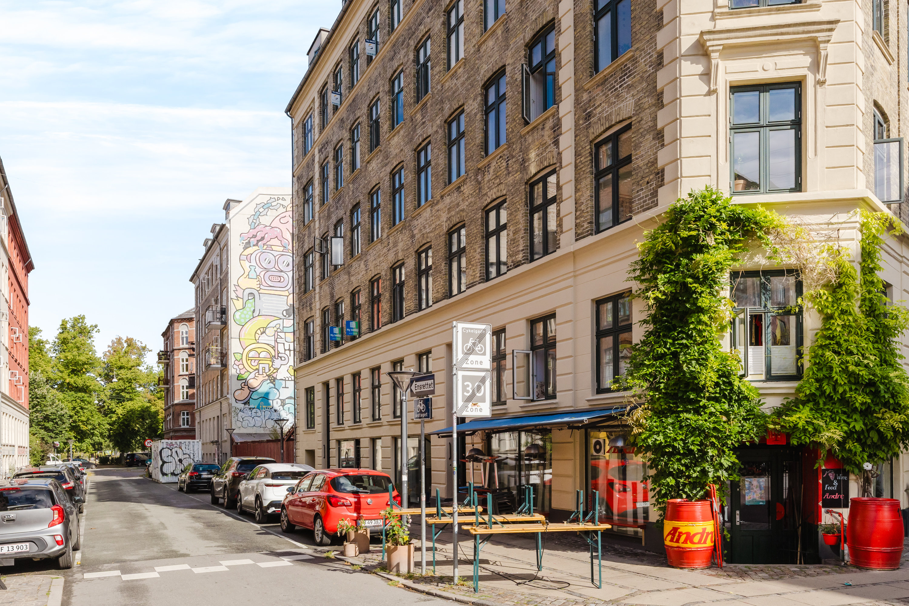 Fremhævet andet billede i fuldskærmstilstand. Billede af Søllerødgade 46, 1. th., 2200 København N