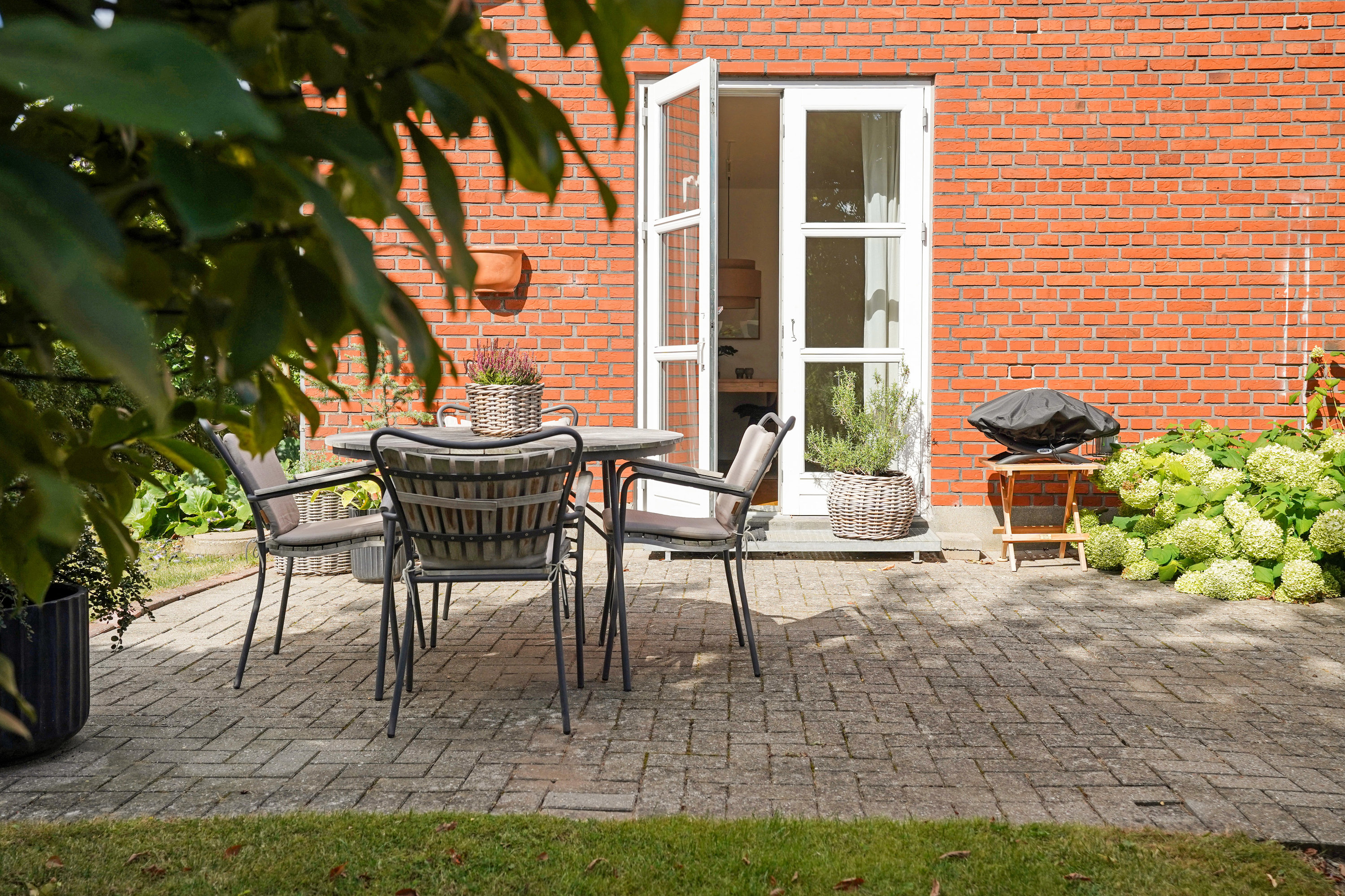 Fremhævet terrasse billede i fuldskærmstilstand. Billede af Lettebækvej 1H, Bellinge, 5250 Odense SV