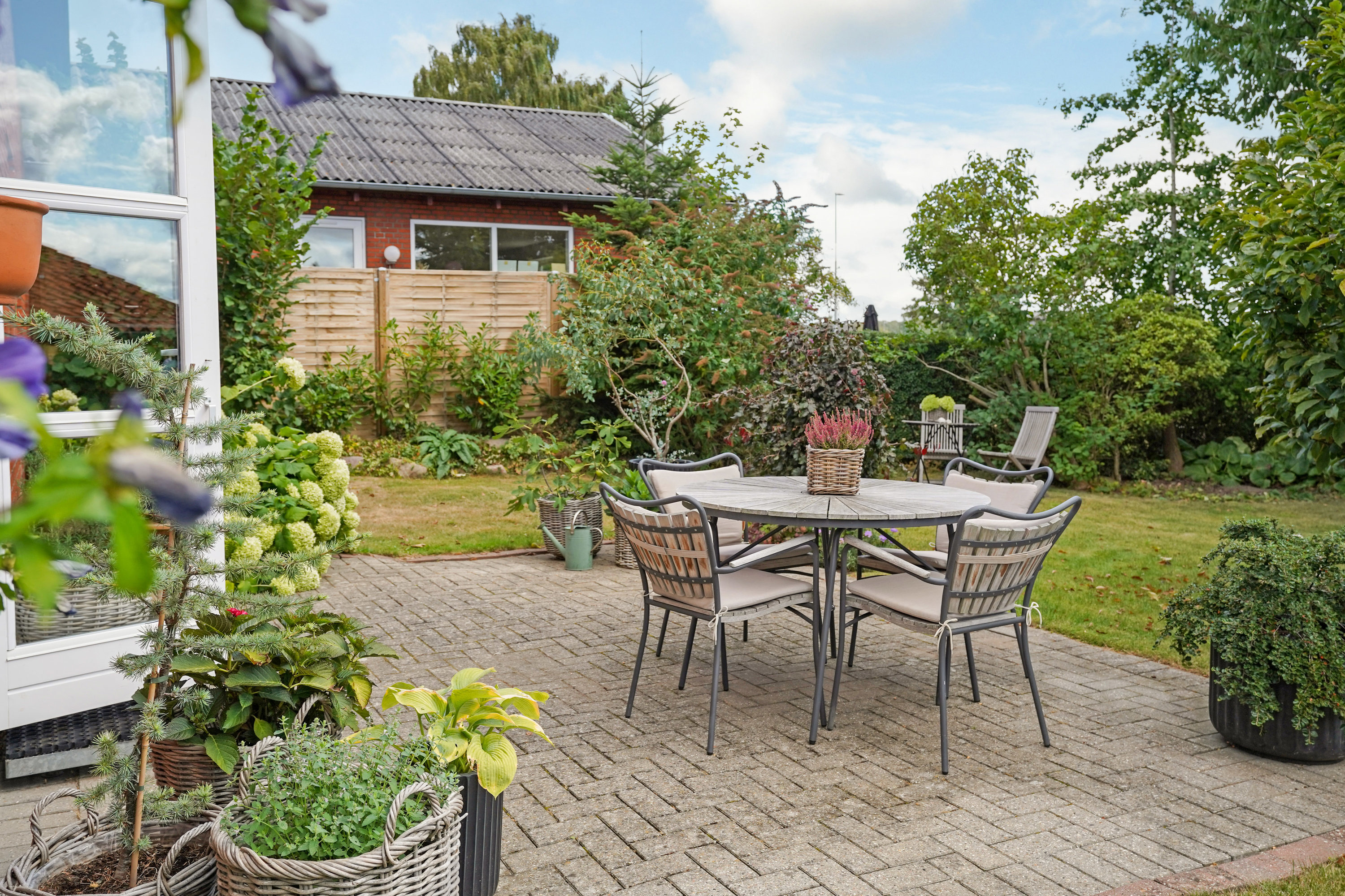 Fremhævet terrasse billede i fuldskærmstilstand. Billede af Lettebækvej 1H, Bellinge, 5250 Odense SV