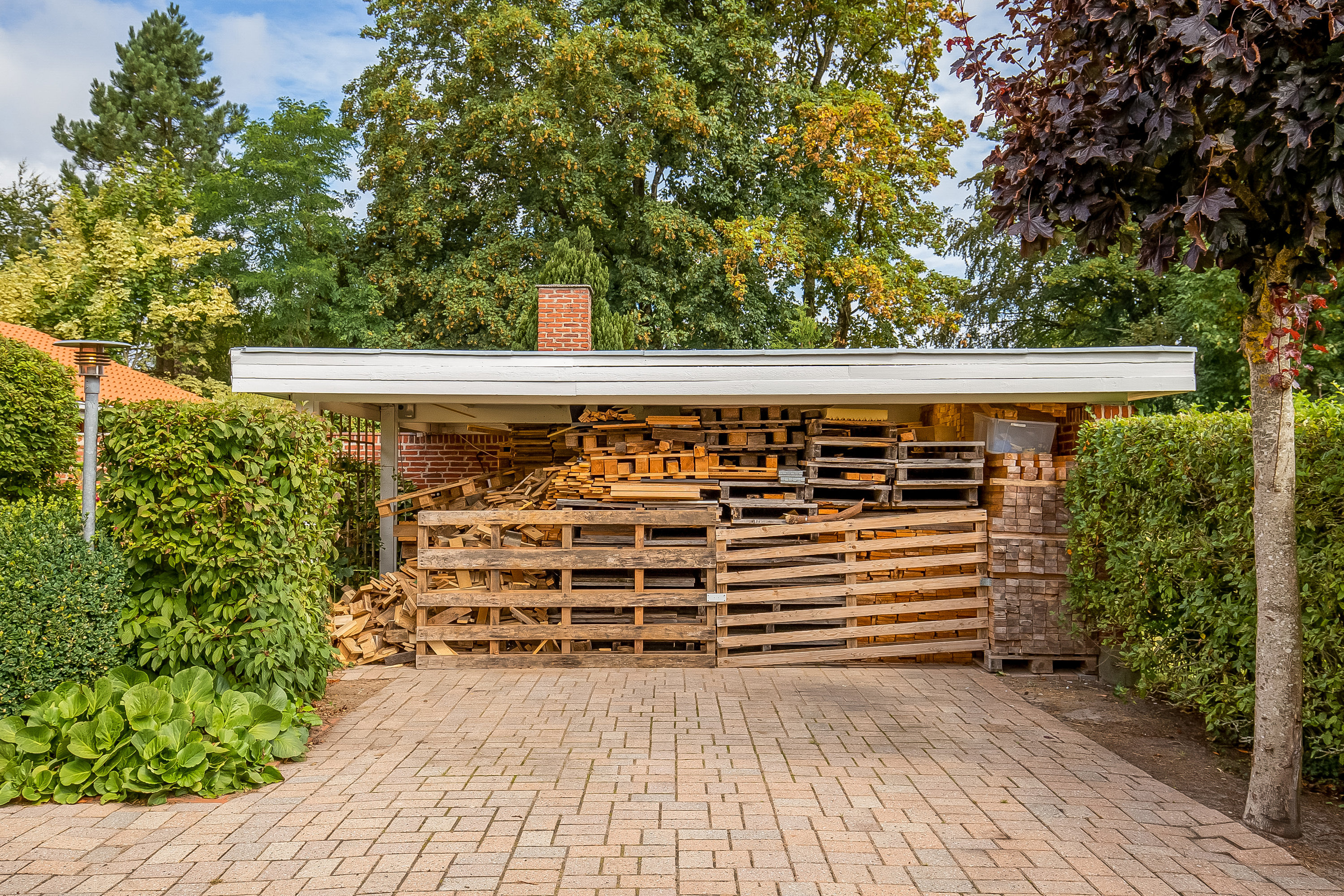Fremhævet carport billede i fuldskærmstilstand. Billede af Skovlunden 52, Thyregod, 7323 Give