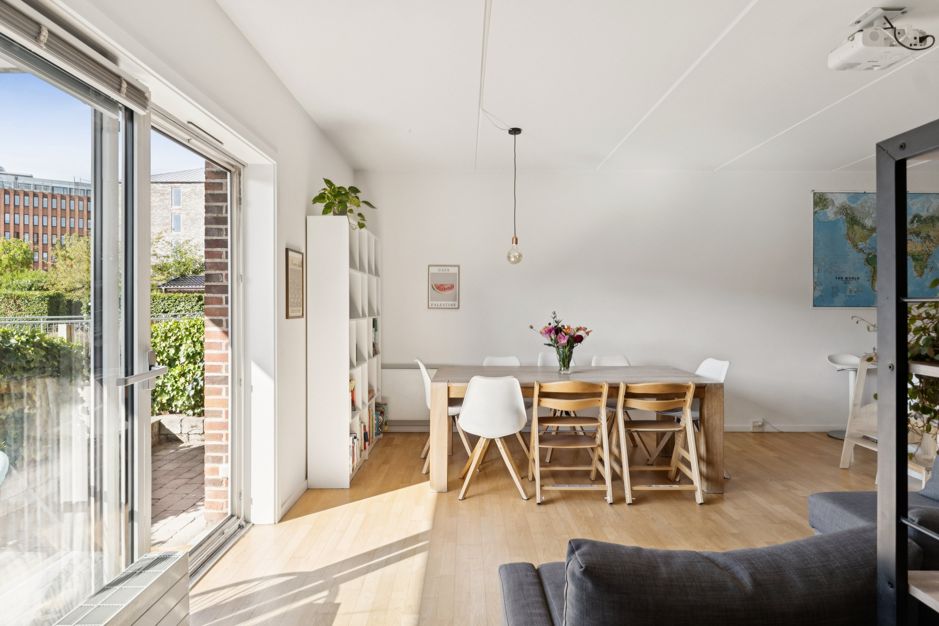 Fremhævet stue billede i fuldskærmstilstand. Billede af Venøgade 20, st. th., 2100 København Ø