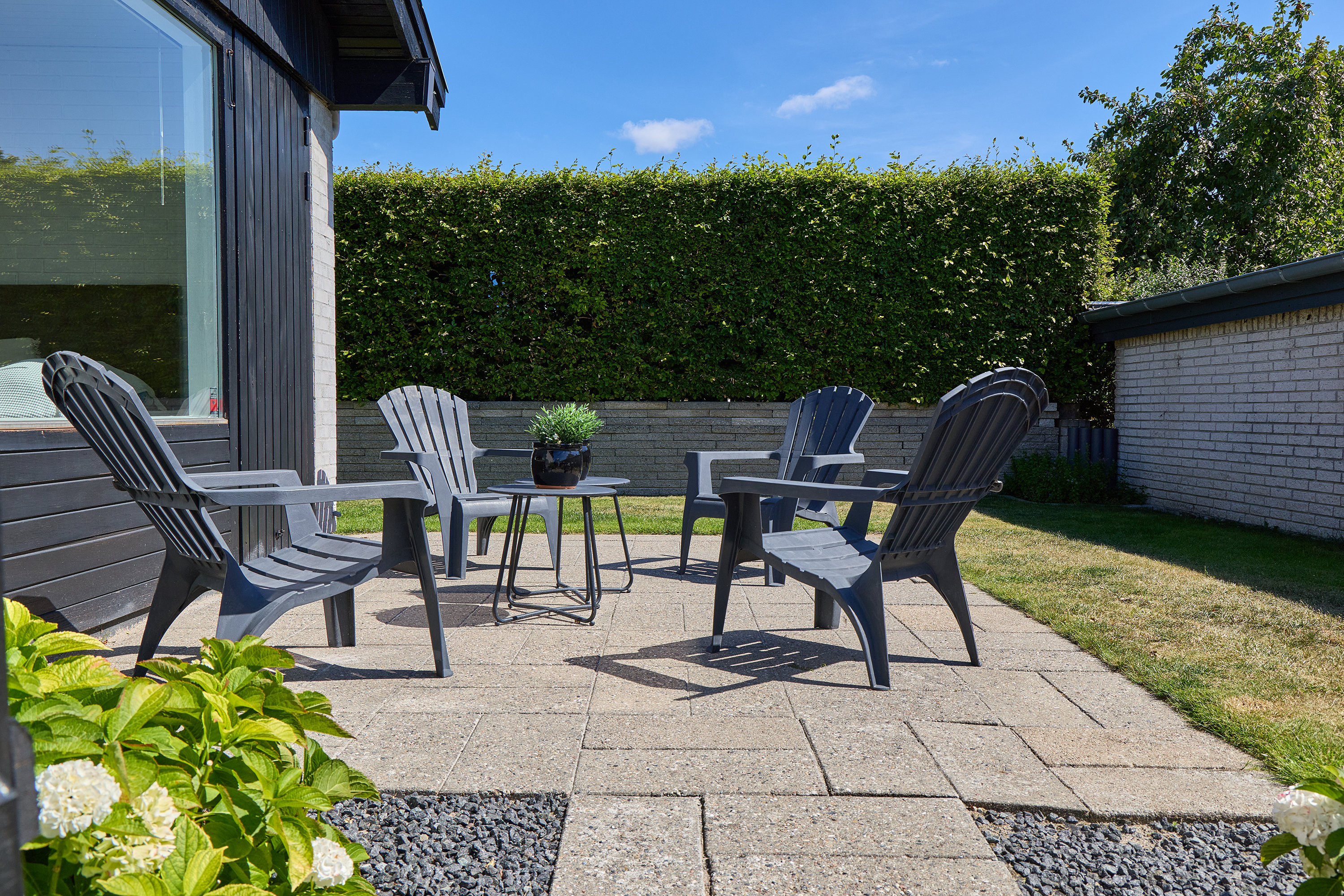 Fremhævet terrasse billede i fuldskærmstilstand. Billede af Lupinvej 5, 3600 Frederikssund
