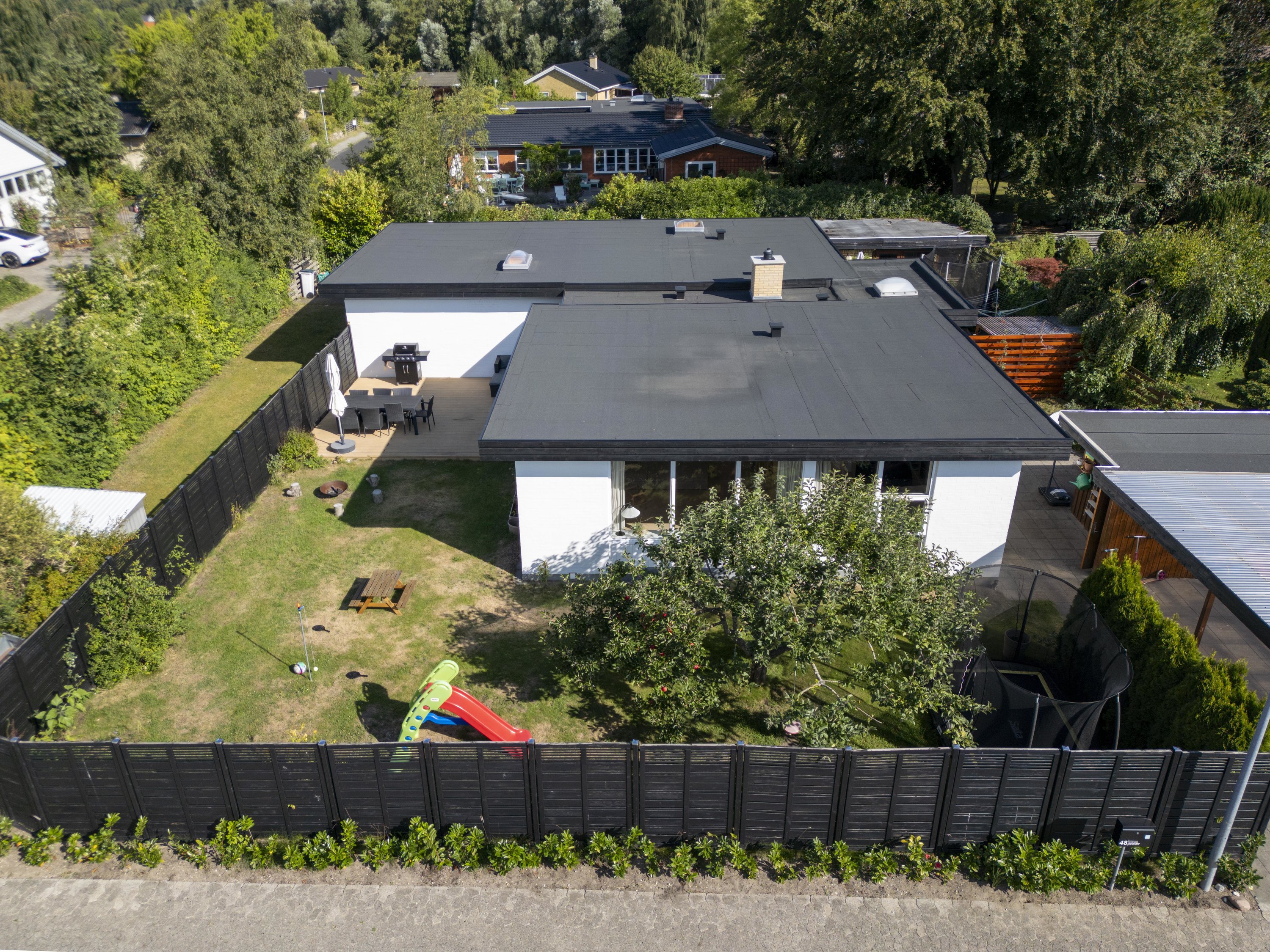 Fremhævet andet billede i fuldskærmstilstand. Billede af Lerholmvej 48, 2750 Ballerup