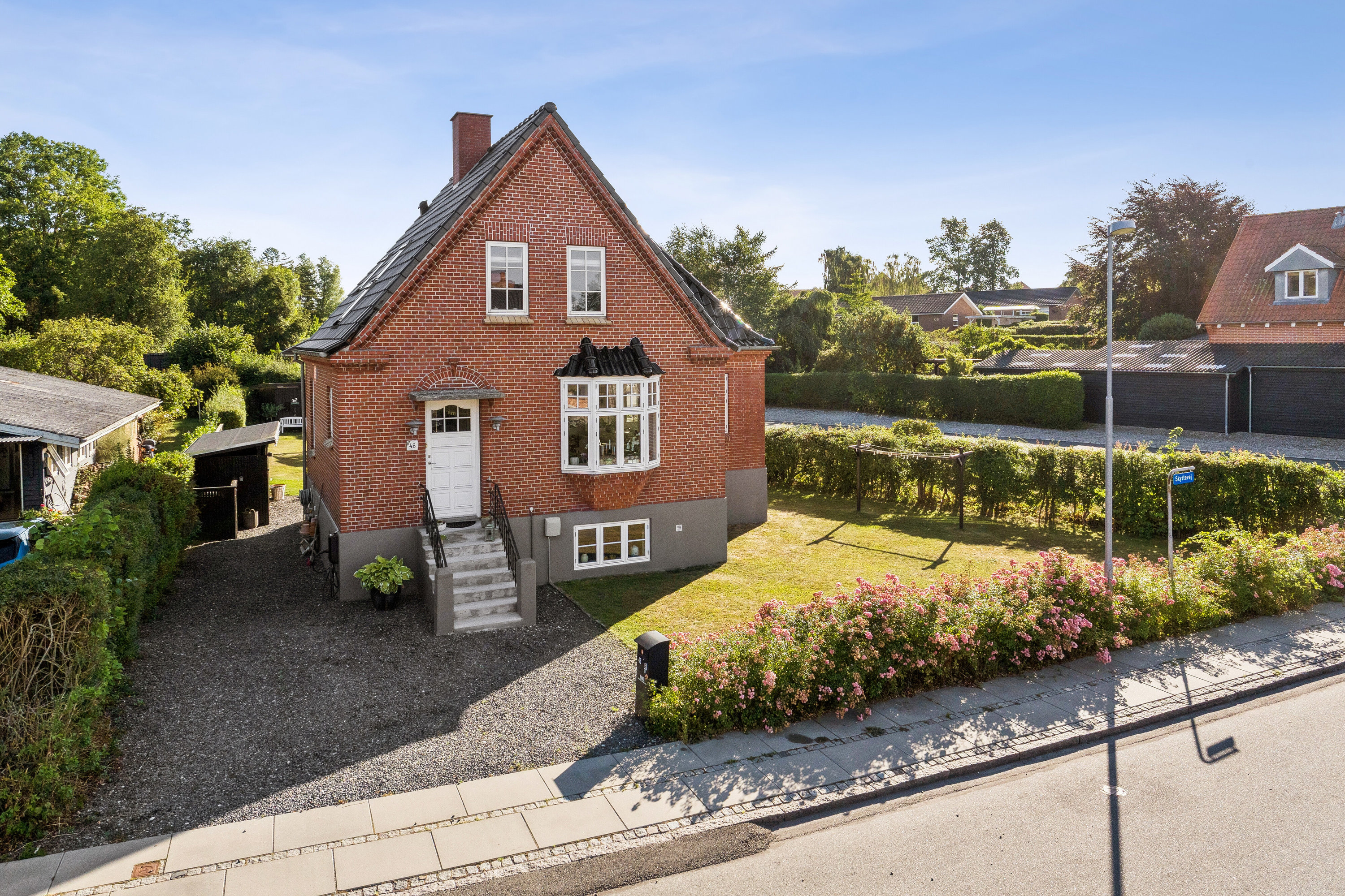 Miniaturebillede 1: set fra vejen. Billede af Skyttevej 46, 5700 Svendborg