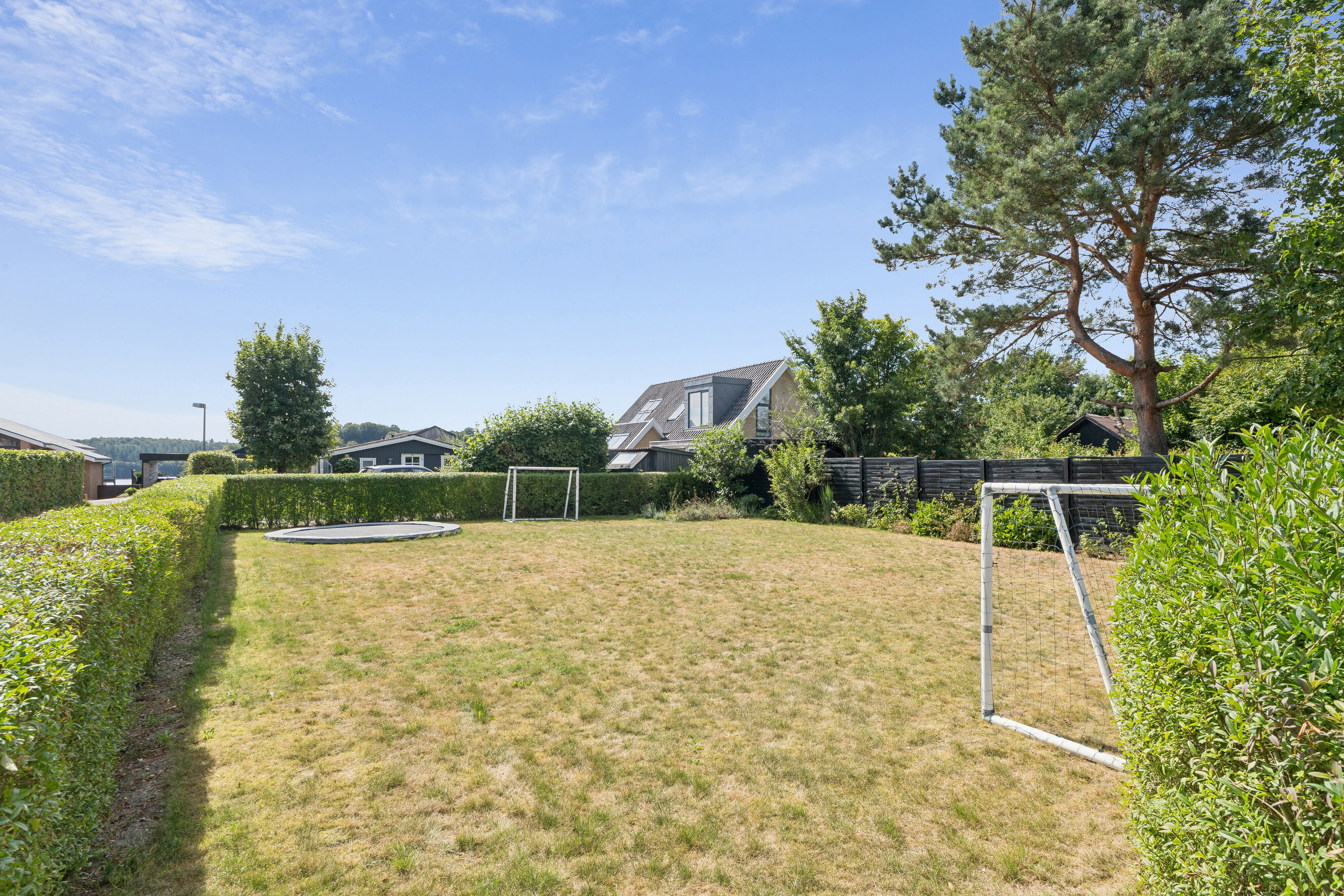 Fremhævet haven billede i fuldskærmstilstand. Billede af Multebærvej 26, Sejs-Svejbæk, 8600 Silkeborg